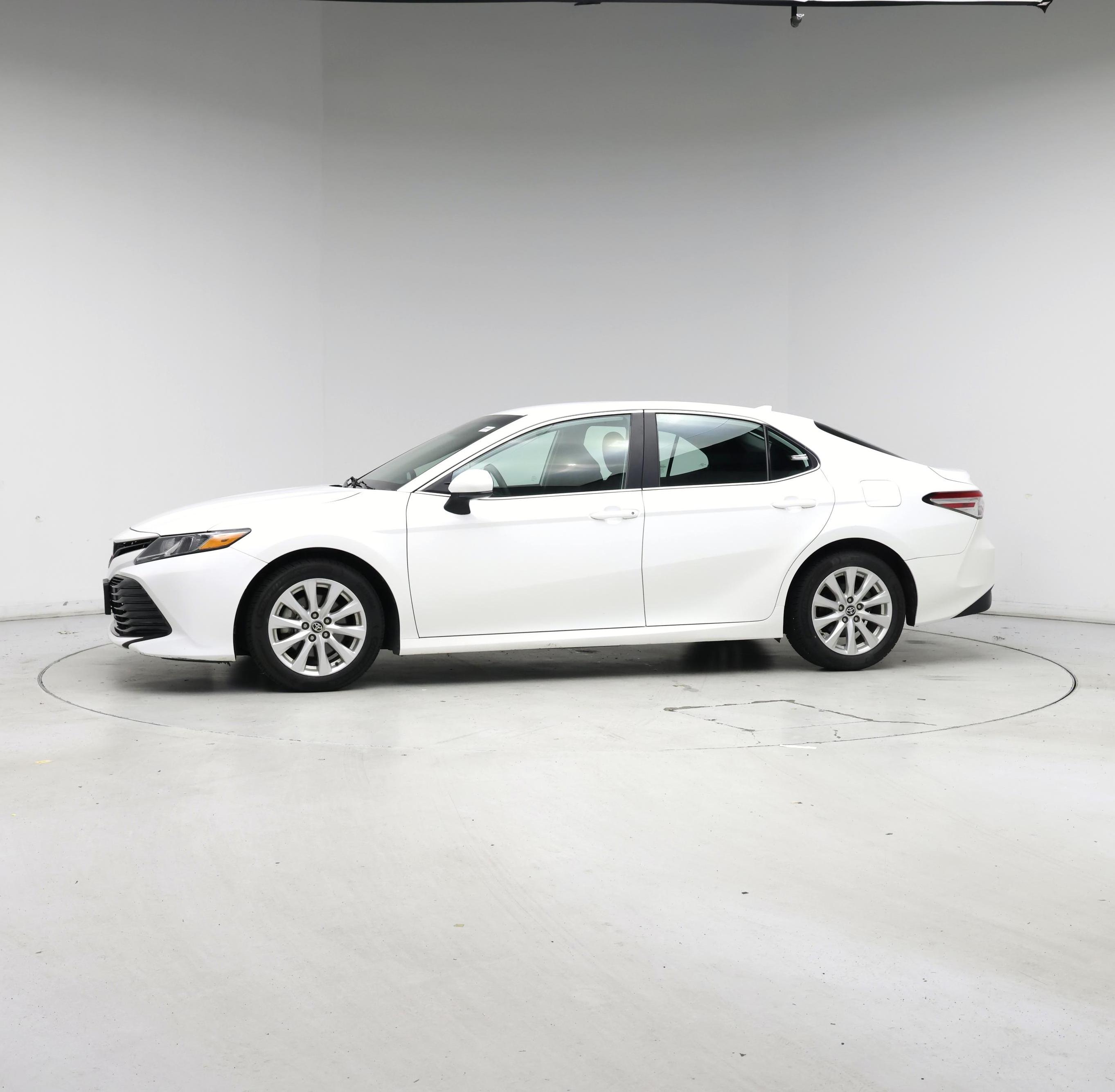 Thumbnail: 2020 Toyota Camry - 3