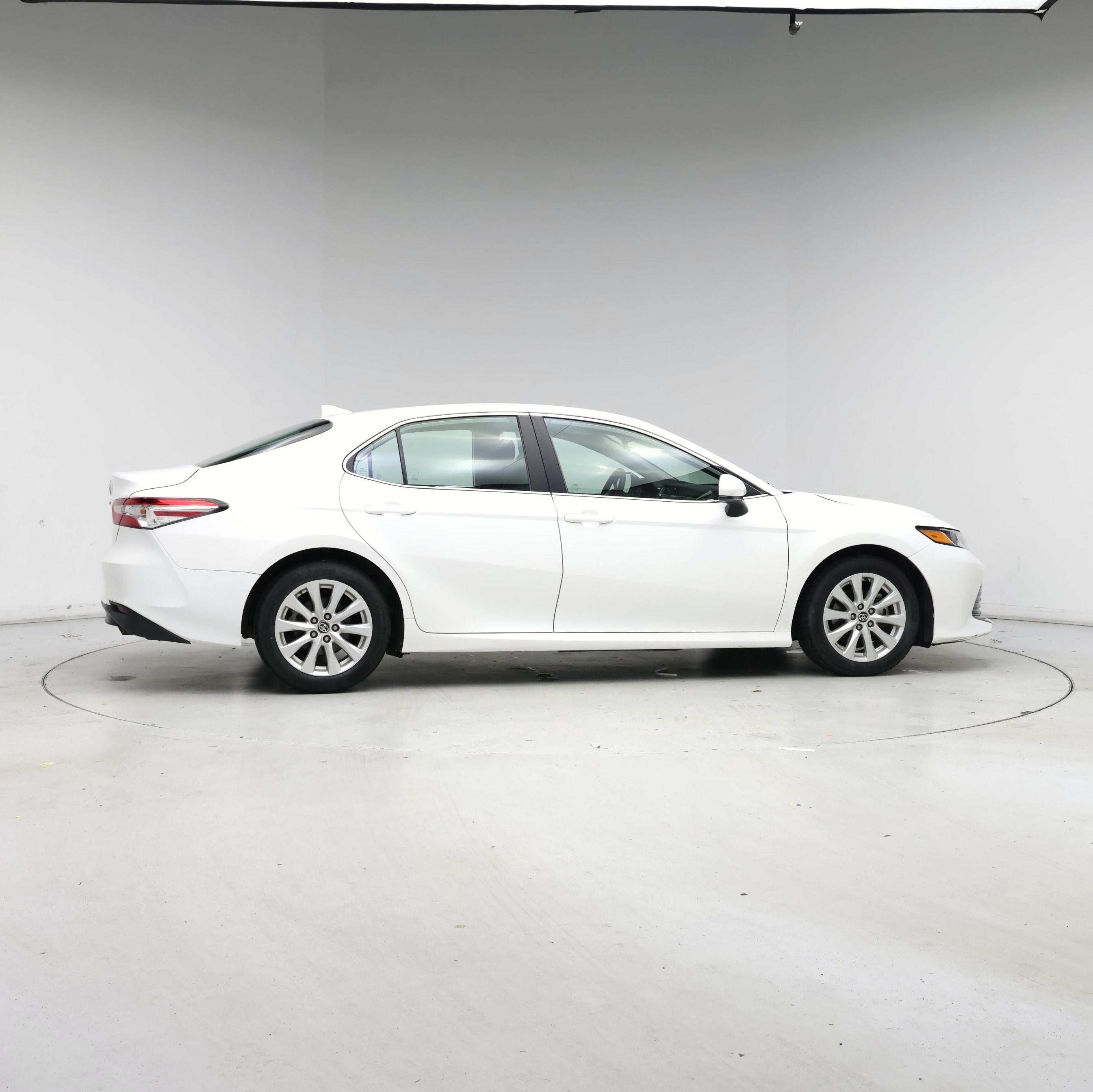 Thumbnail: 2020 Toyota Camry - 7