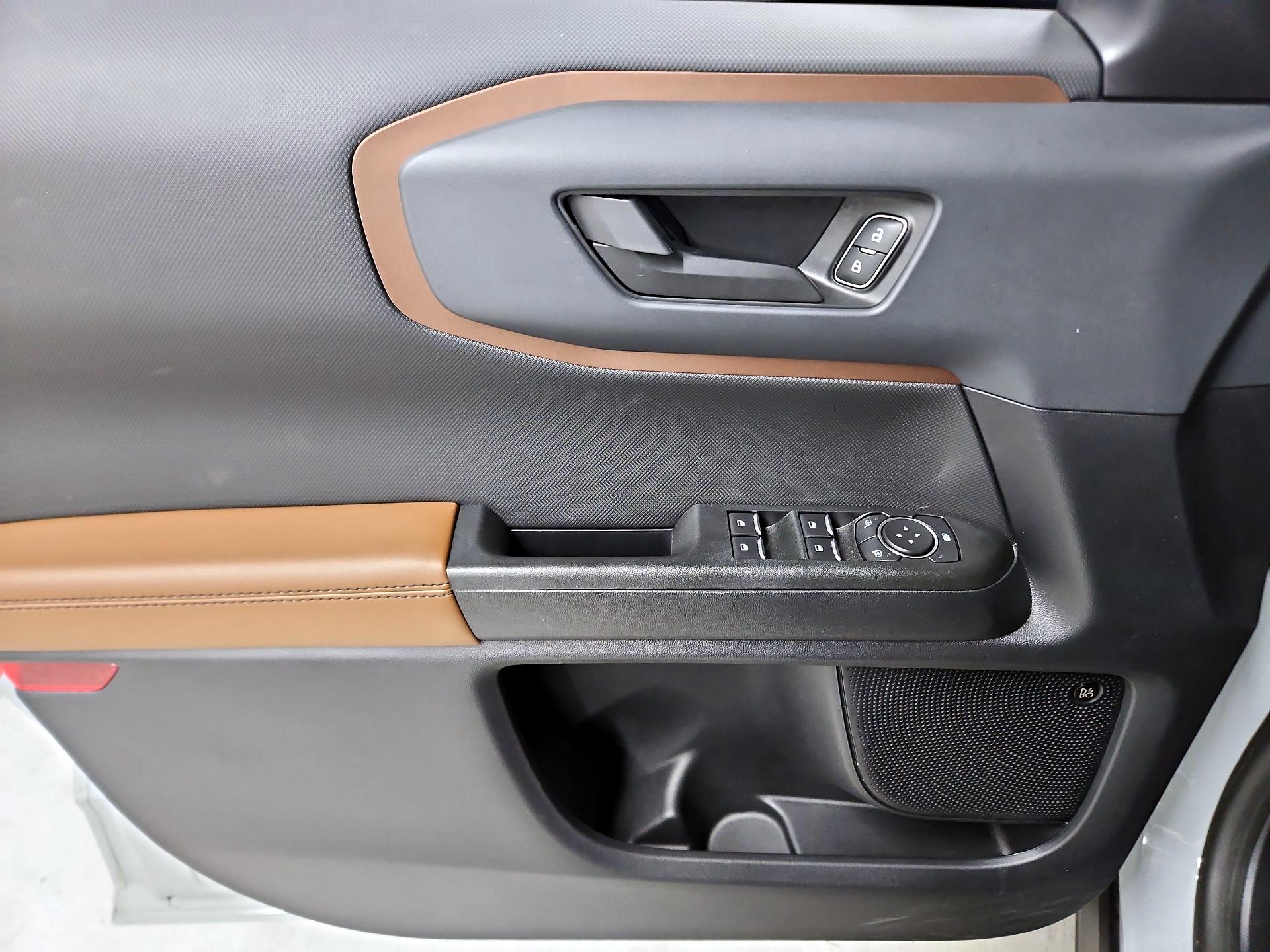 Thumbnail: 2022 Ford Bronco Sport - 12