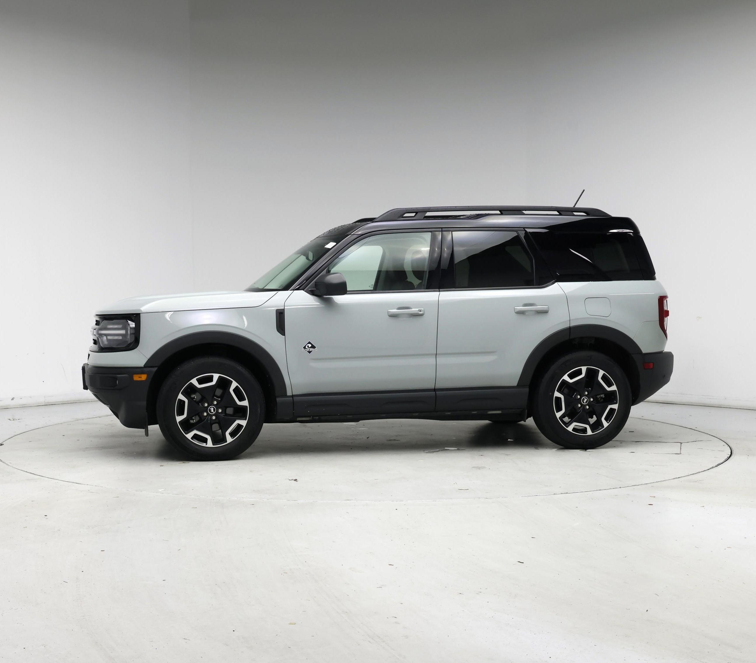 Thumbnail: 2022 Ford Bronco Sport - 3