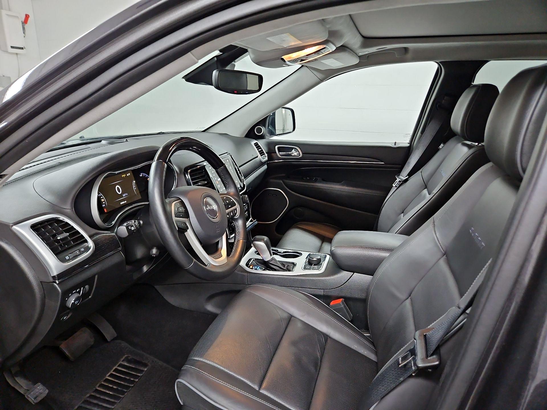 Thumbnail: 2020 Jeep Grand Cherokee - 11