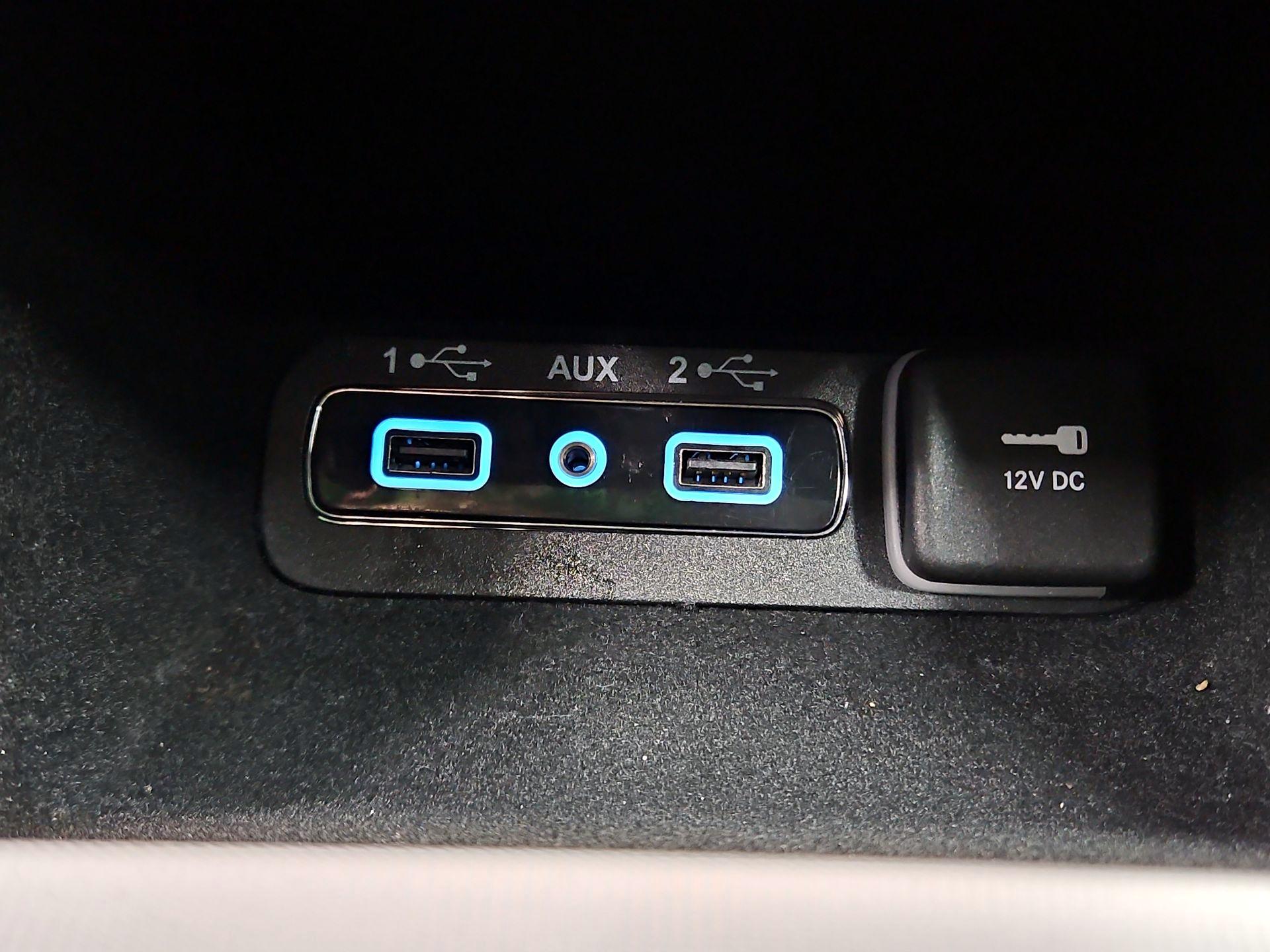 Thumbnail: 2020 Jeep Grand Cherokee - 19