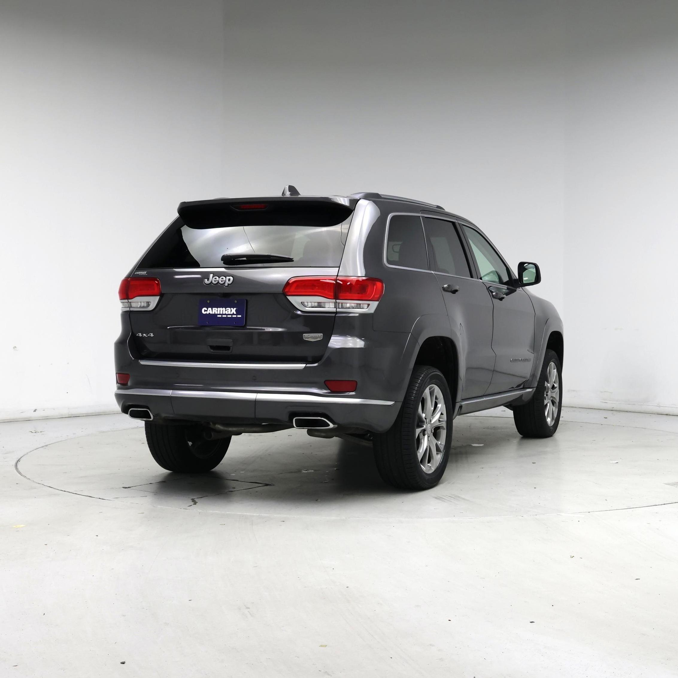 Thumbnail: 2020 Jeep Grand Cherokee - 8