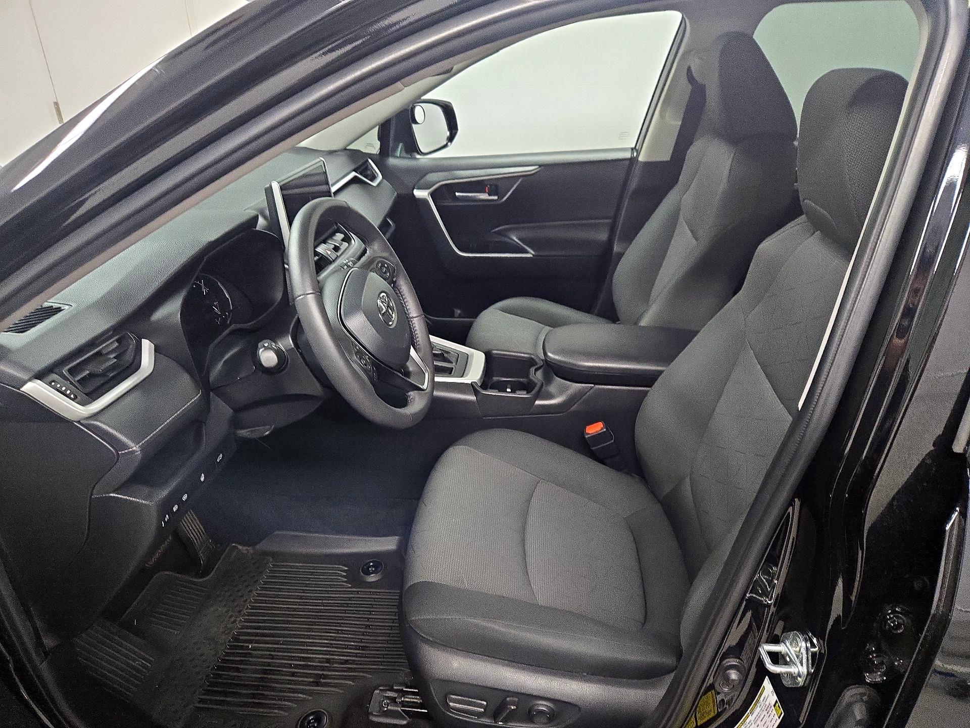 Thumbnail: 2024 Toyota RAV4 - 11