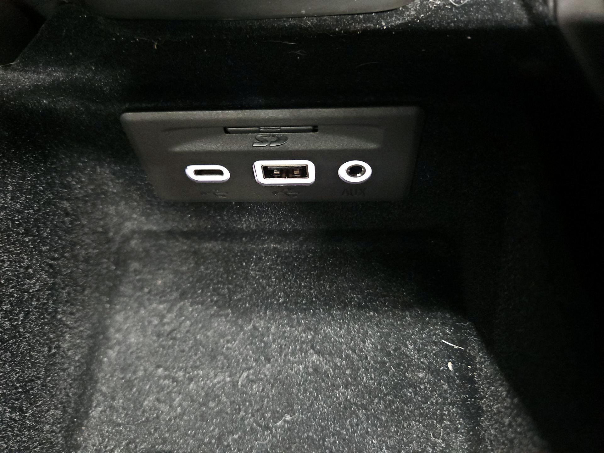 Thumbnail: 2020 Chevrolet Corvette - 19