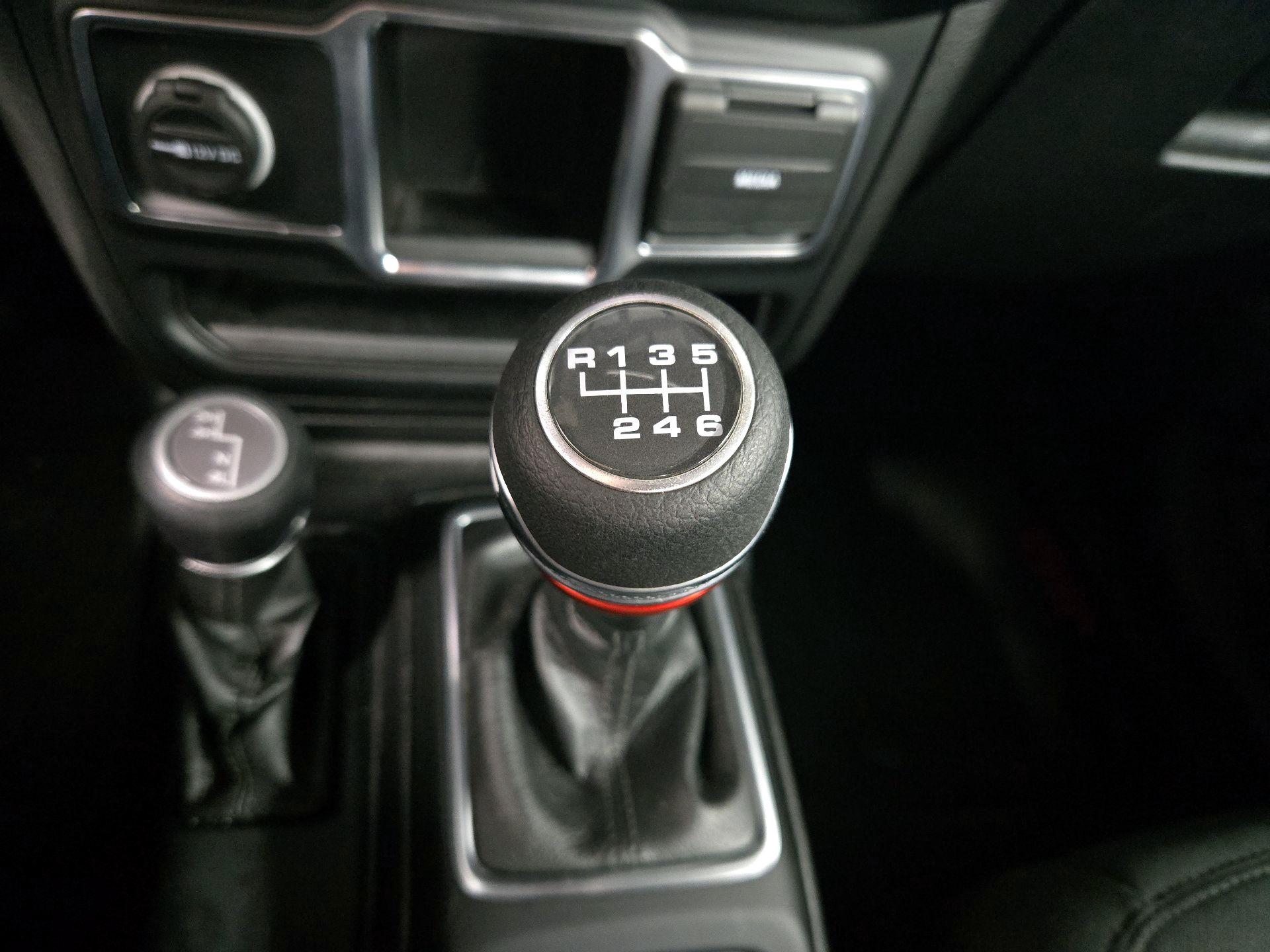 Thumbnail: 2021 Jeep Gladiator - 17