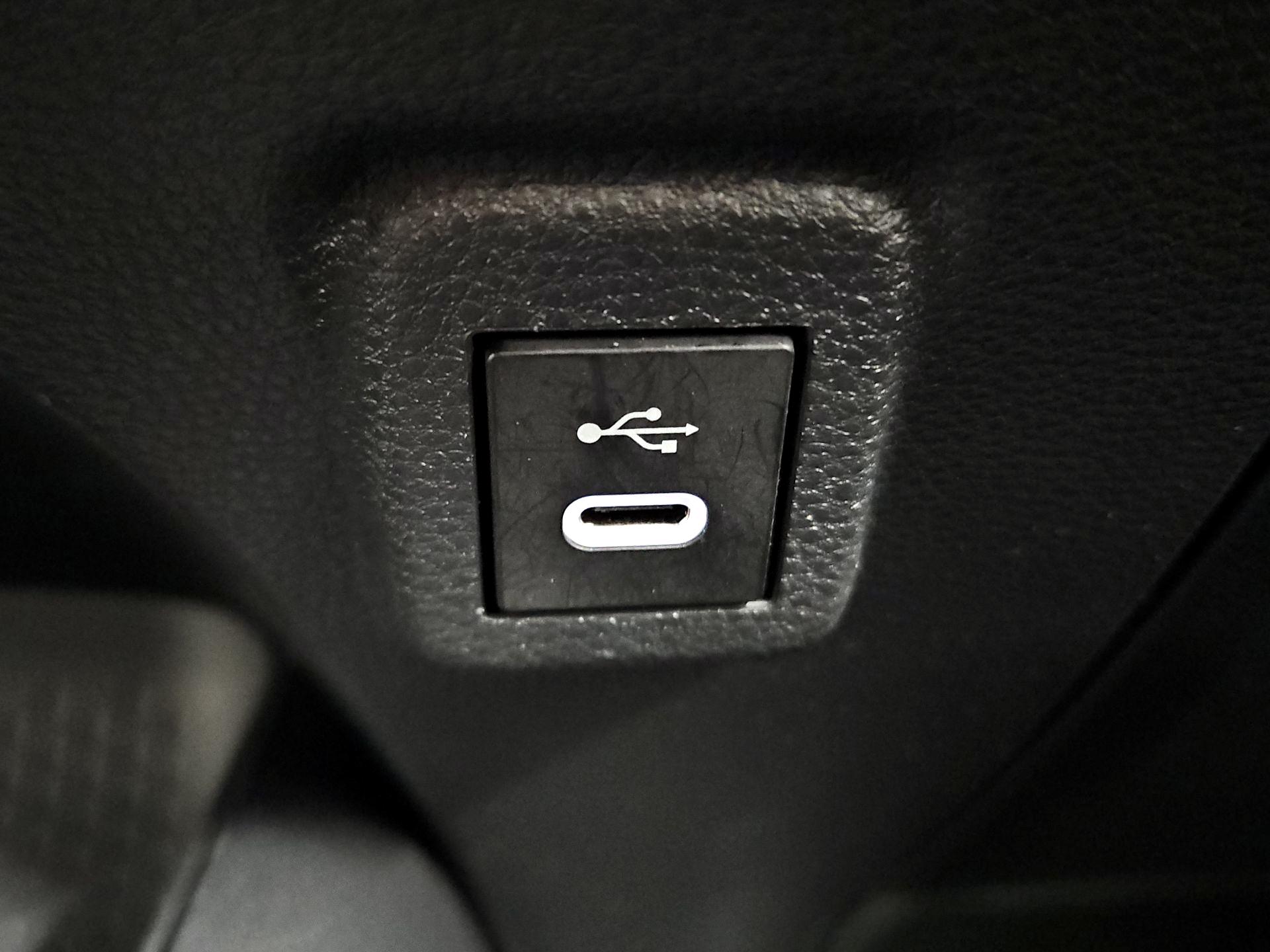 Thumbnail: 2024 Toyota Corolla - 18