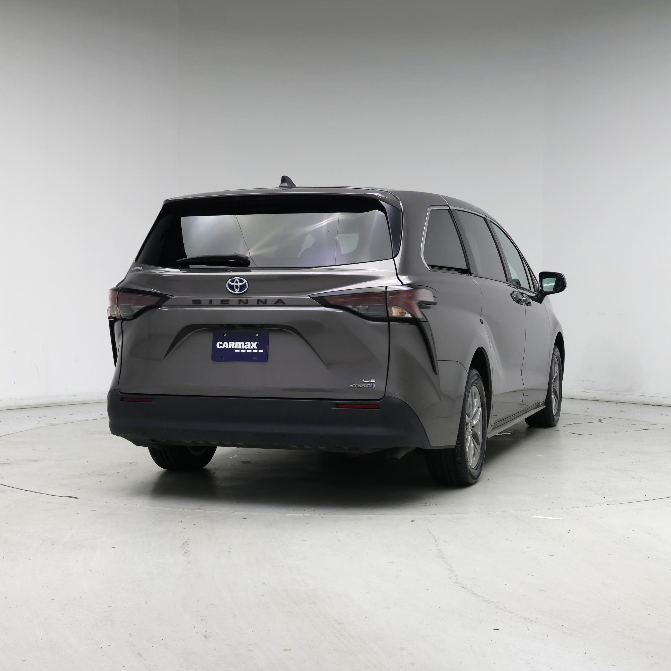 Thumbnail: 2024 Toyota Sienna - 8