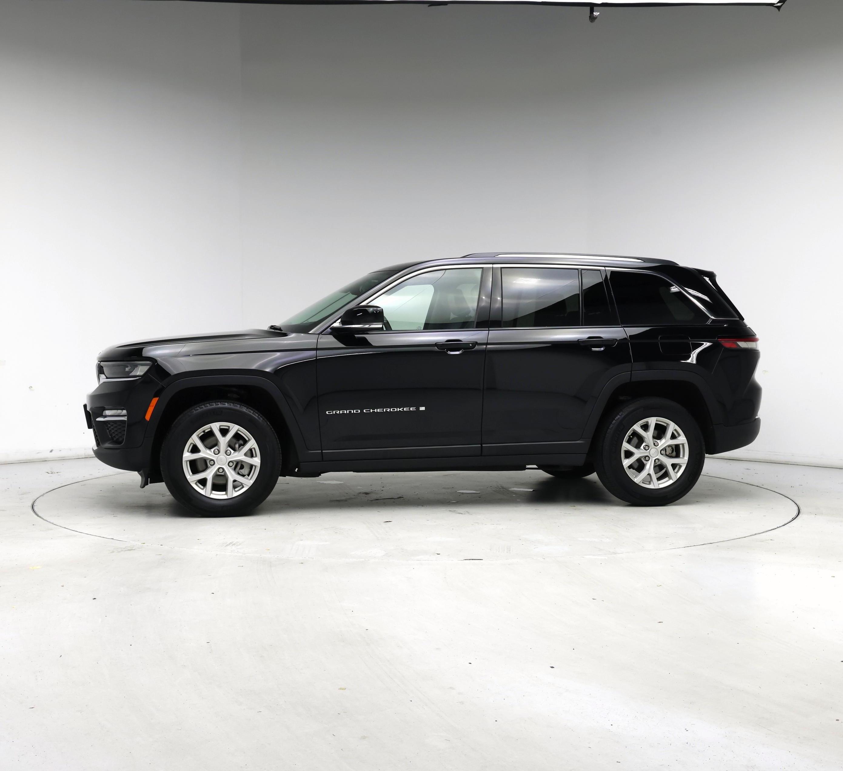 Thumbnail: 2023 Jeep Grand Cherokee - 3