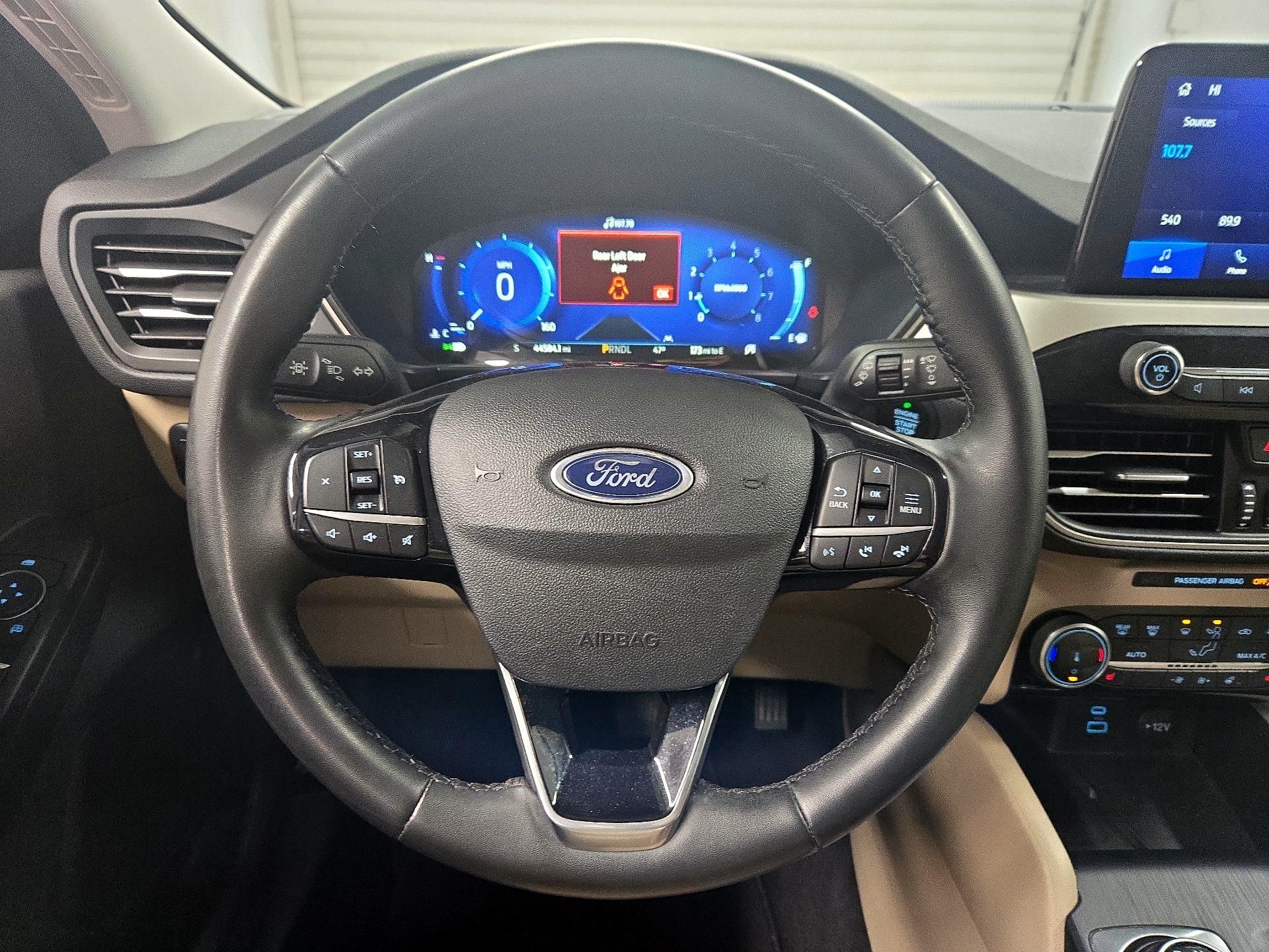 Thumbnail: 2022 Ford Escape - 10