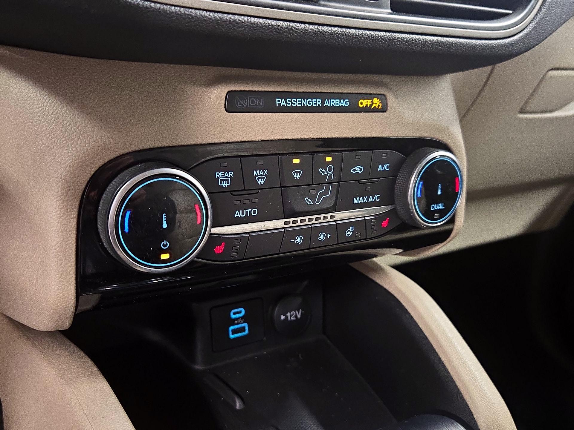 Thumbnail: 2022 Ford Escape - 16