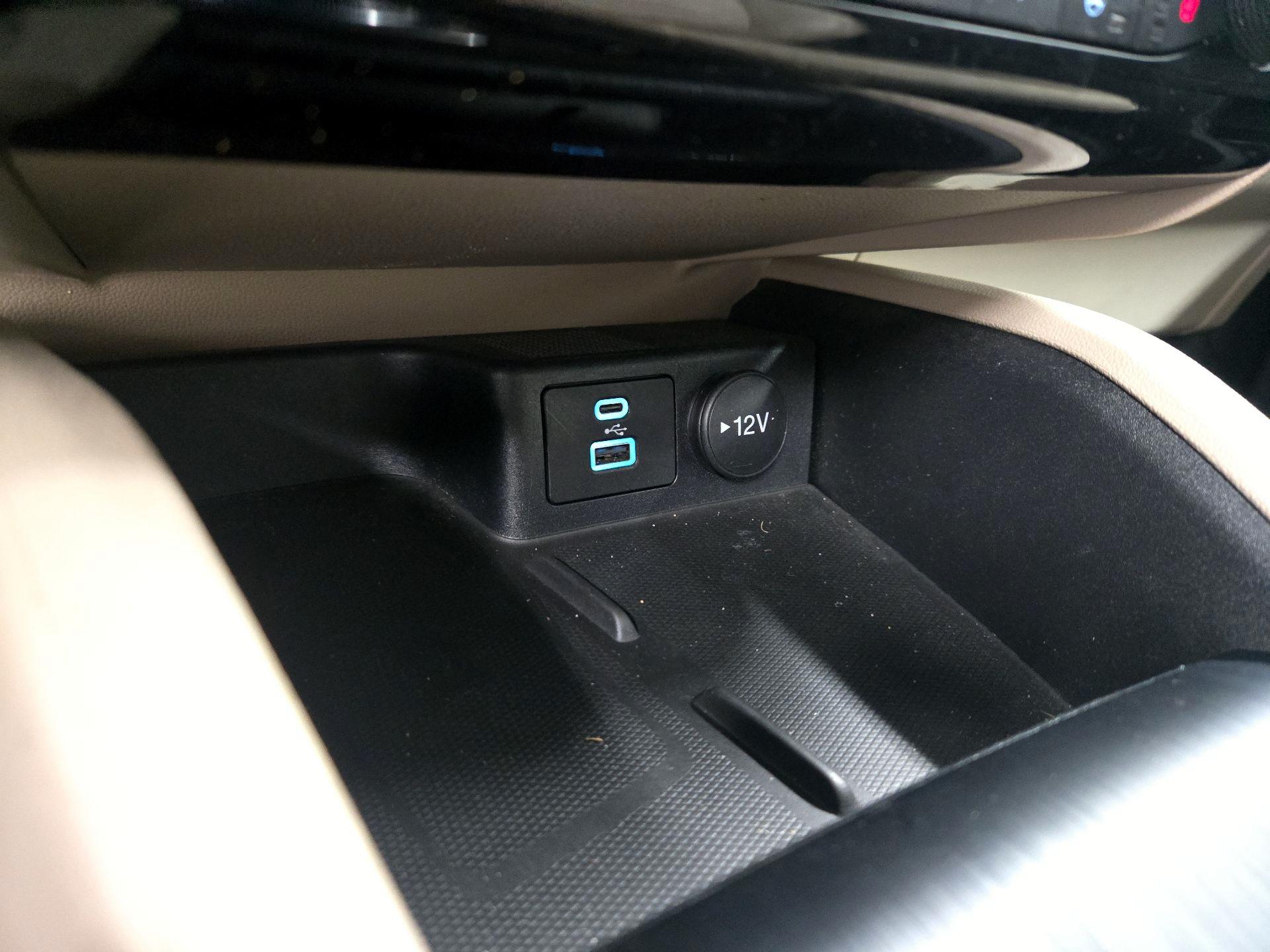 Thumbnail: 2022 Ford Escape - 18