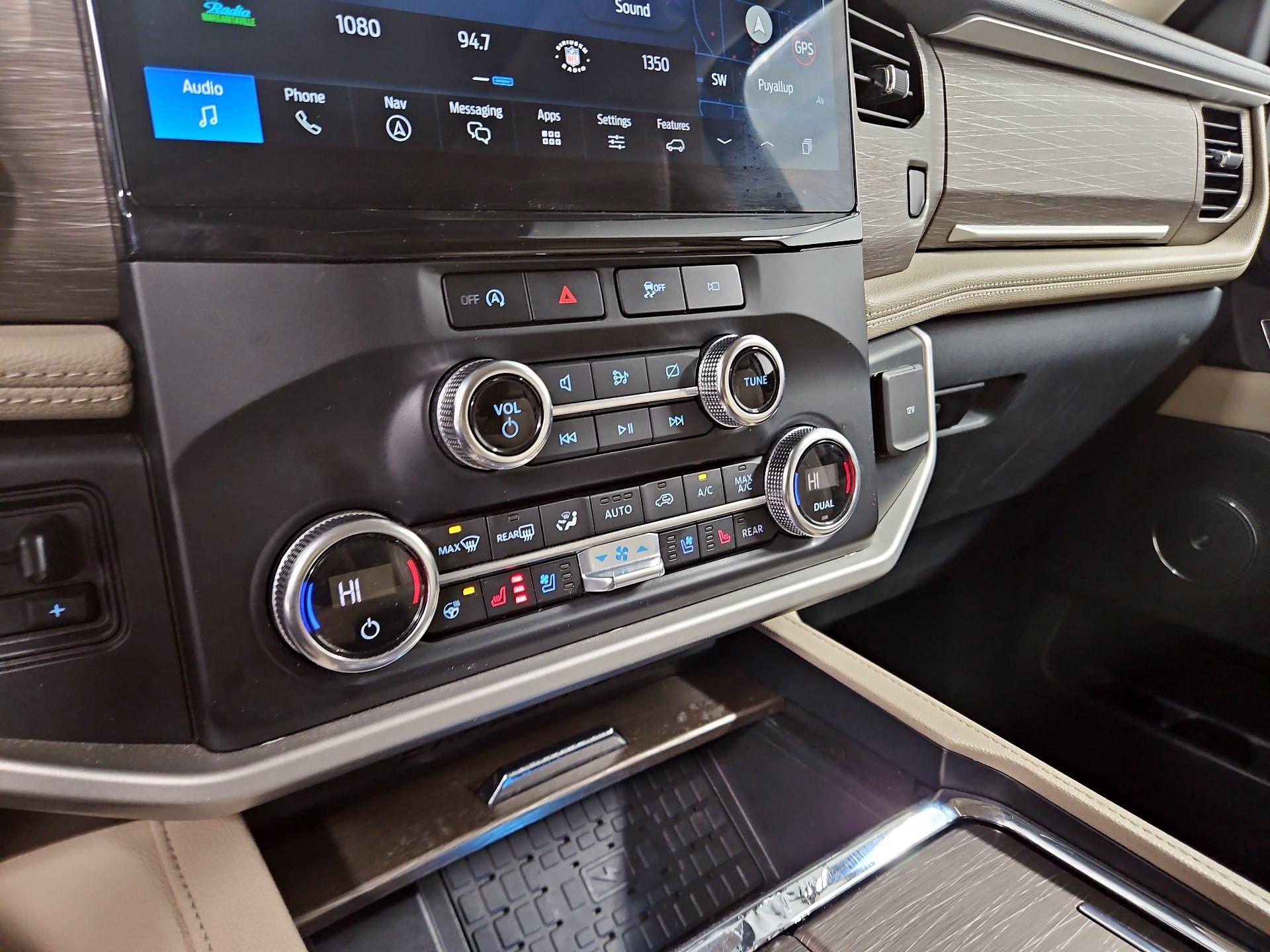 Thumbnail: 2023 Ford Expedition MAX - 17