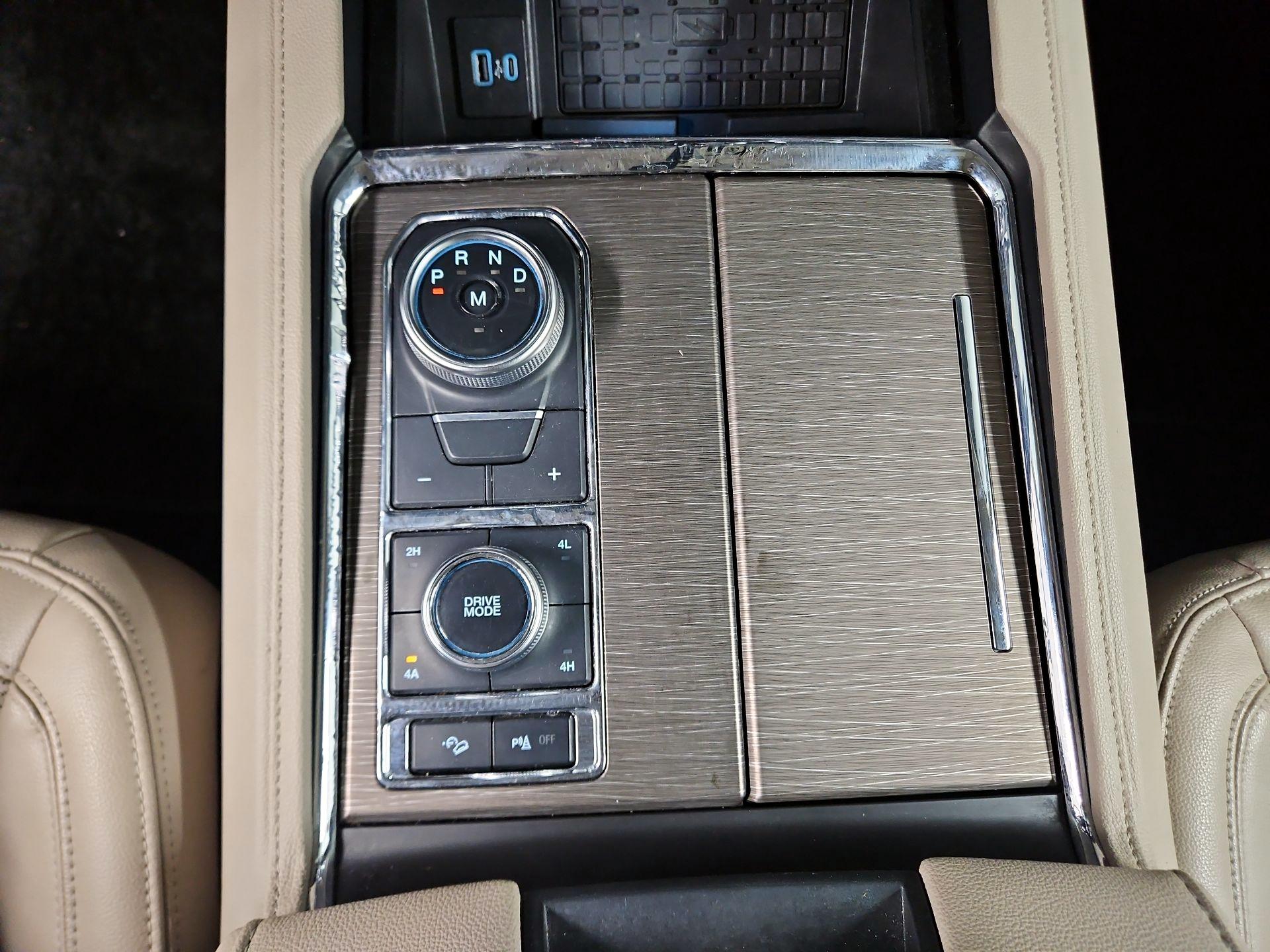 Thumbnail: 2023 Ford Expedition MAX - 18