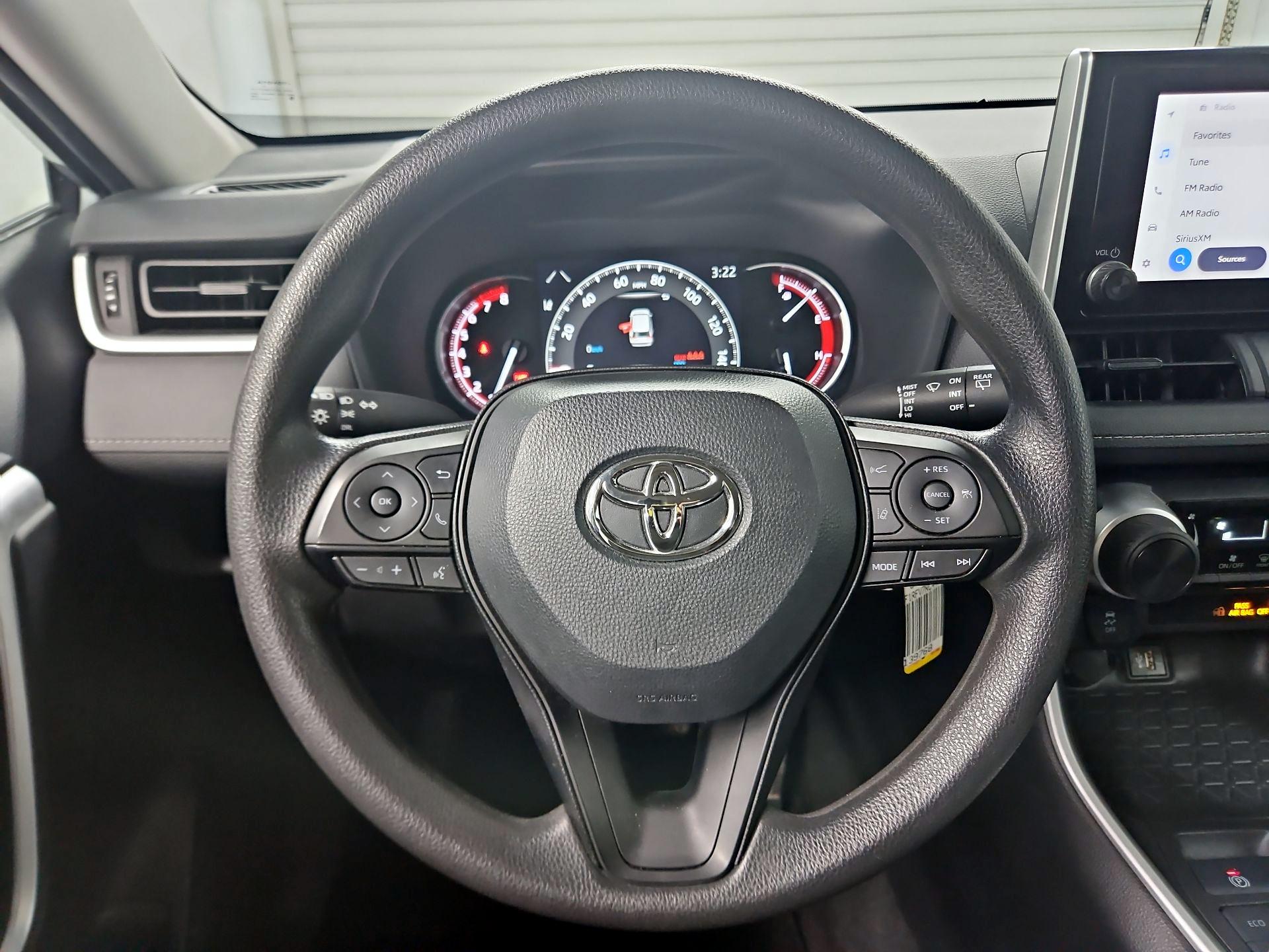 Thumbnail: 2024 Toyota RAV4 - 10