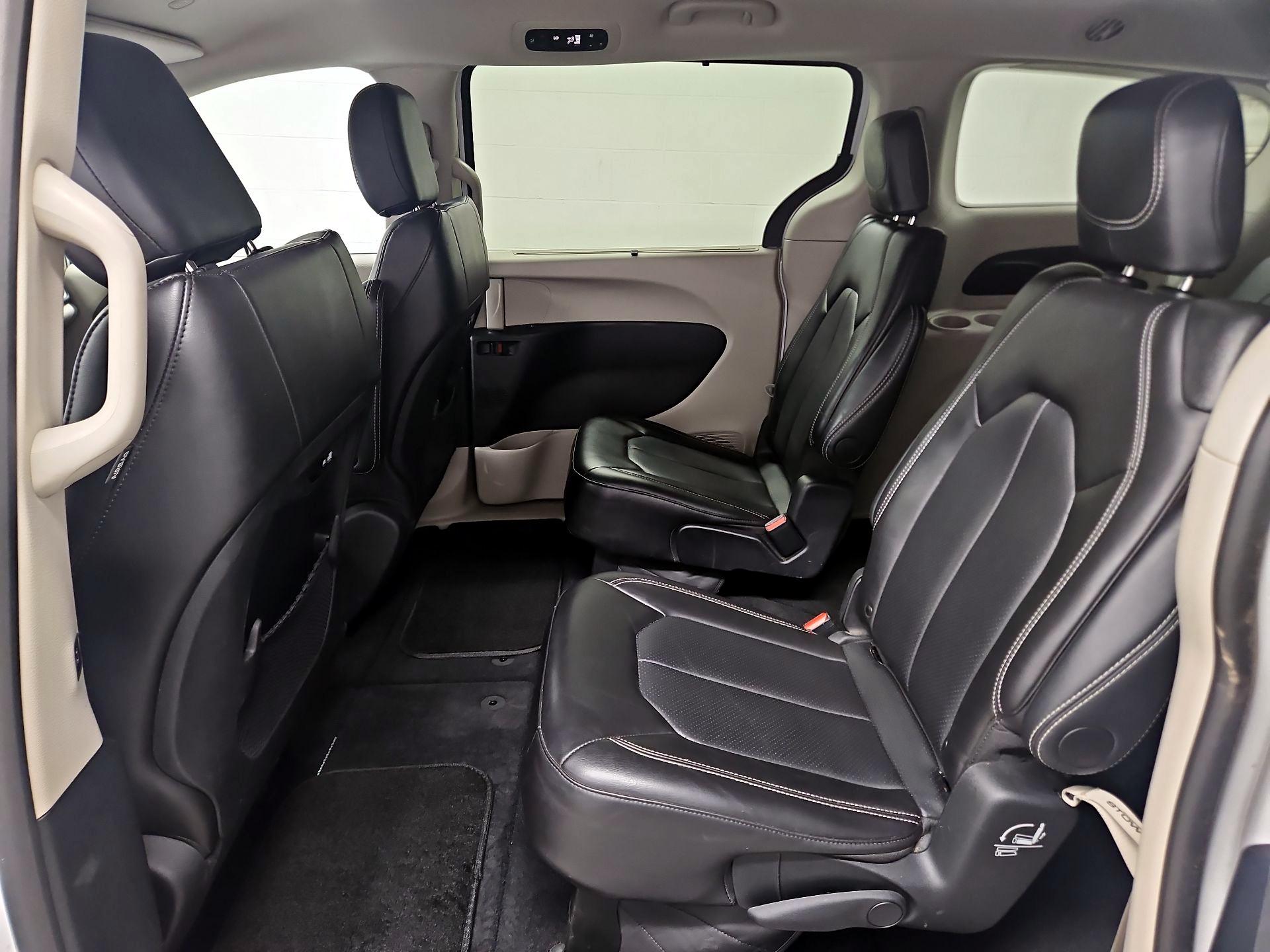 Thumbnail: 2024 Chrysler Pacifica - 19