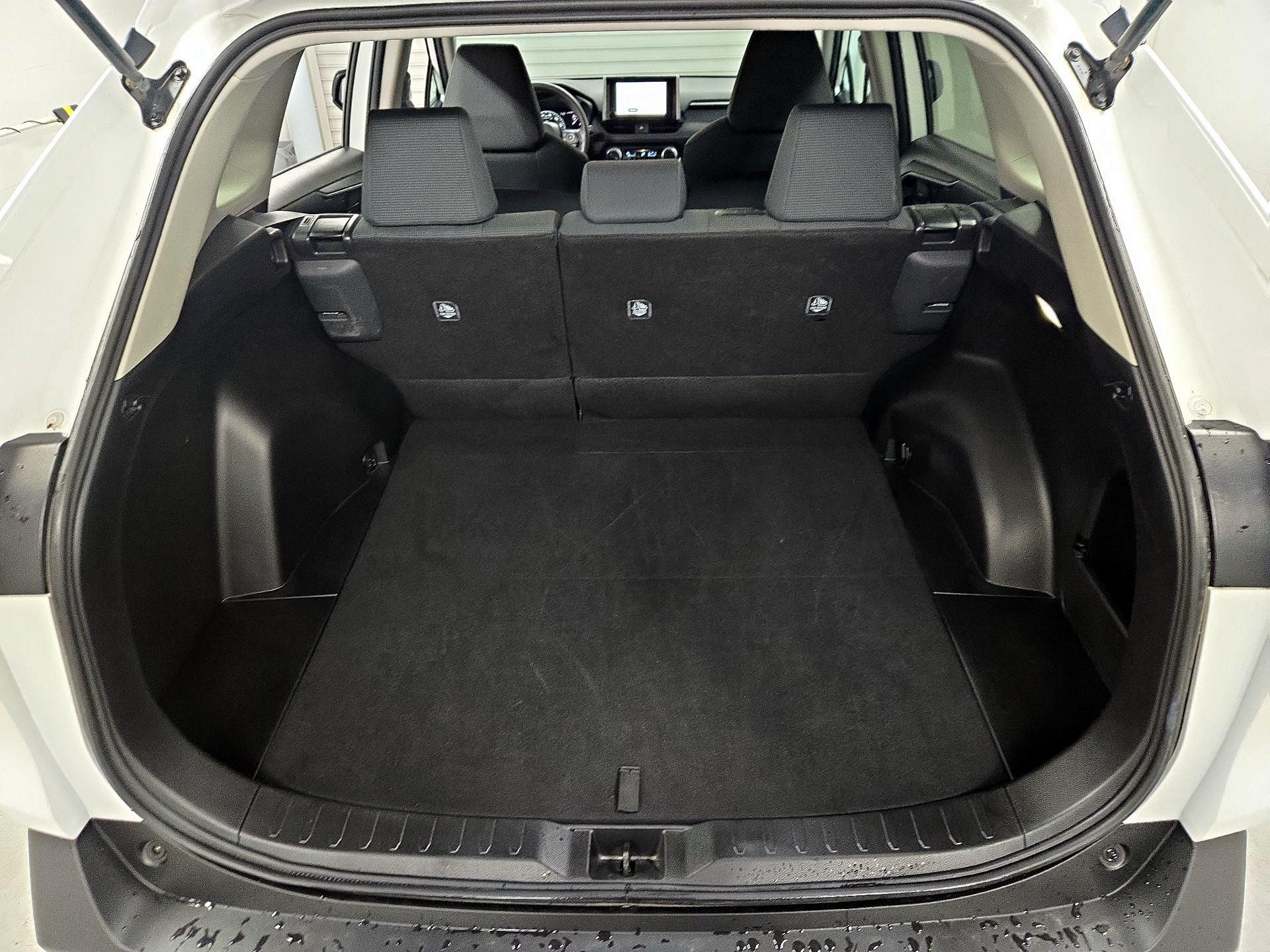 Thumbnail: 2024 Toyota RAV4 - 20