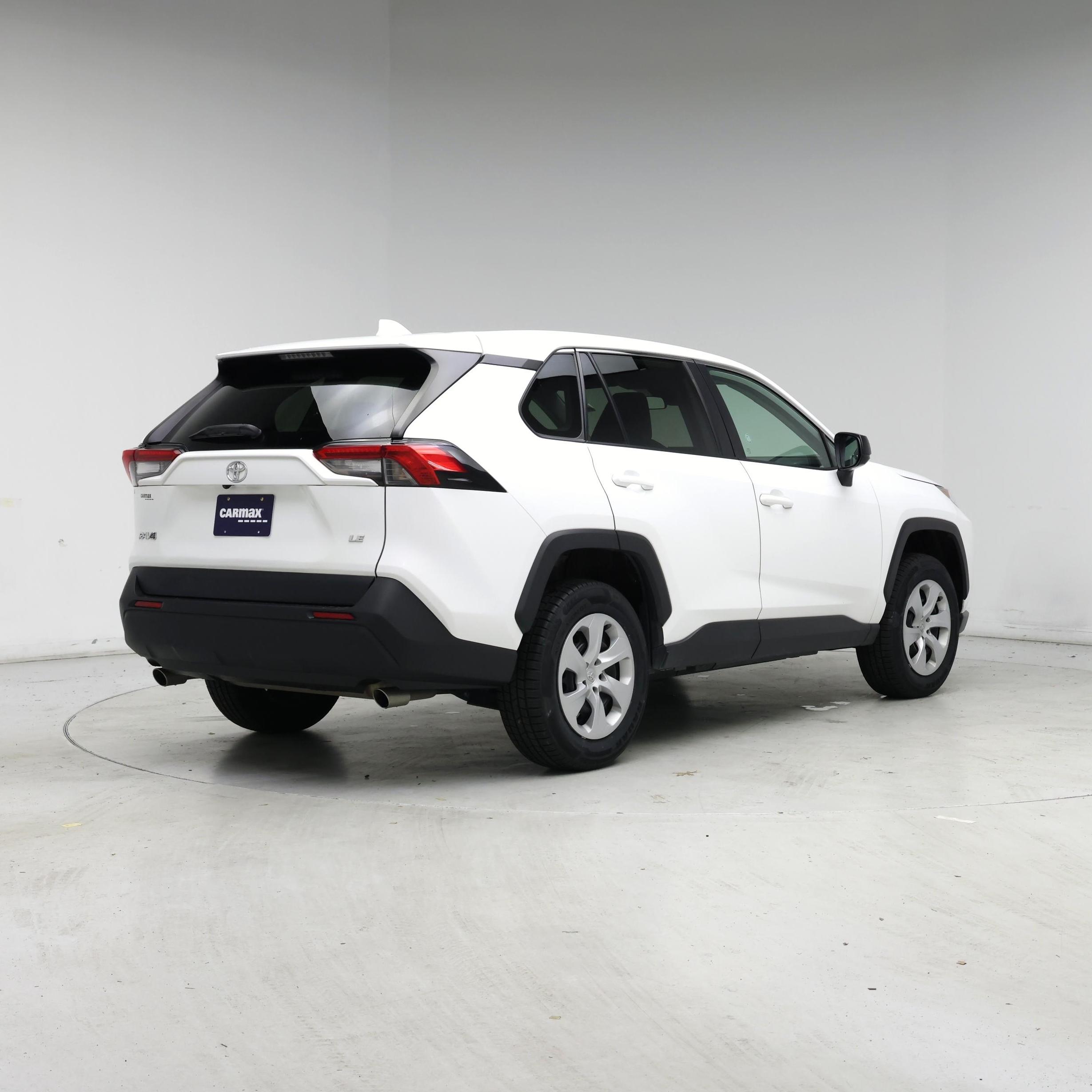 Thumbnail: 2024 Toyota RAV4 - 8