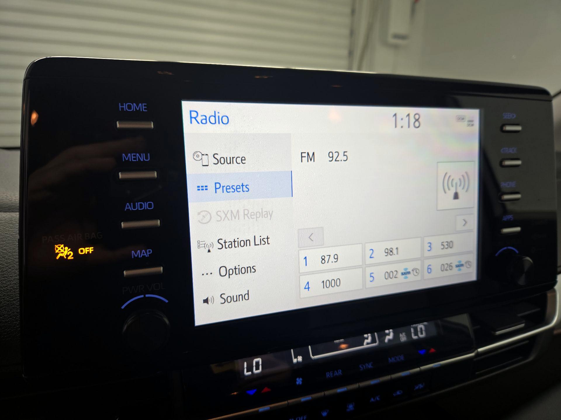 Thumbnail: 2024 Toyota Sienna - 15