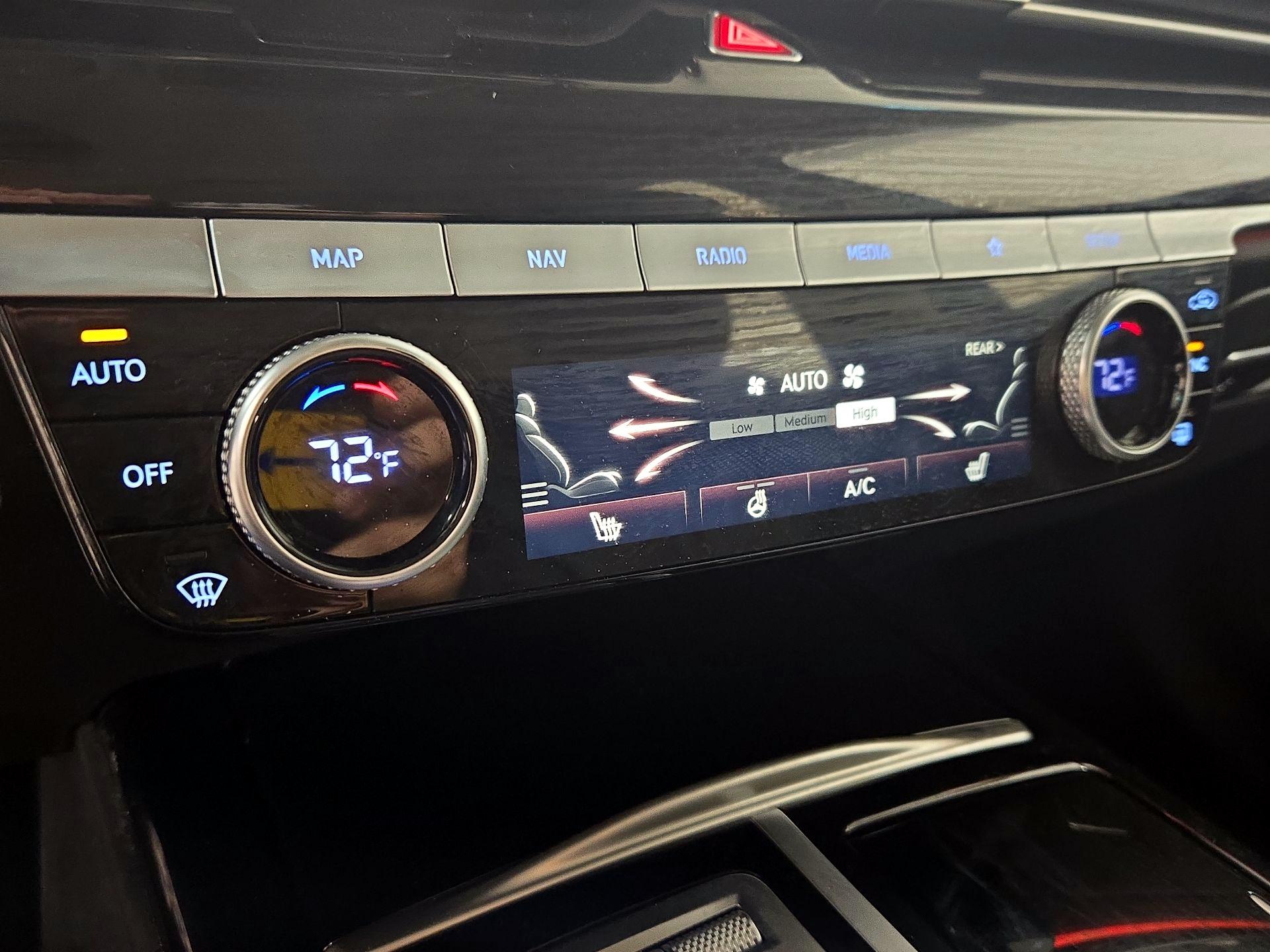 Thumbnail: 2023 Genesis G80 - 17