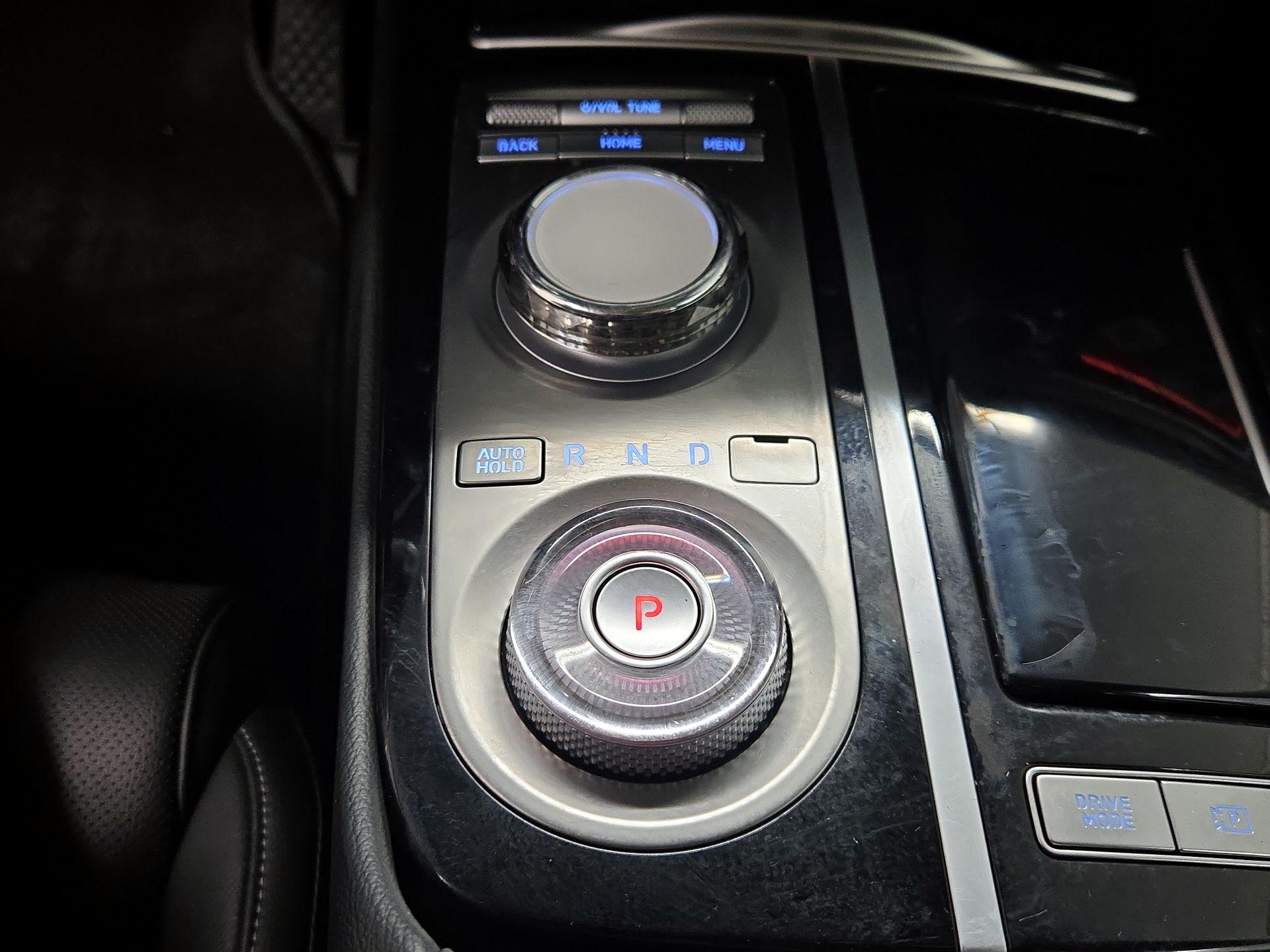 Thumbnail: 2023 Genesis G80 - 18