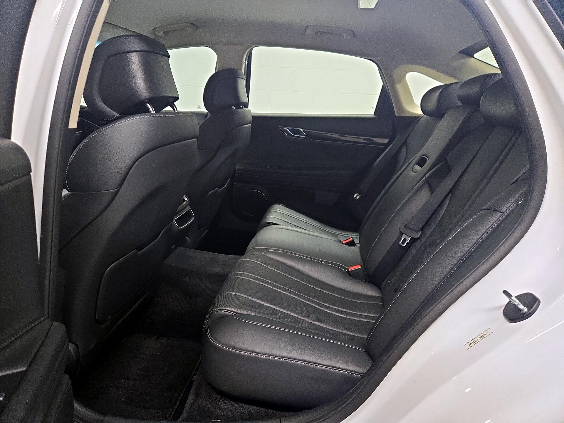 Thumbnail: 2023 Genesis G80 - 20