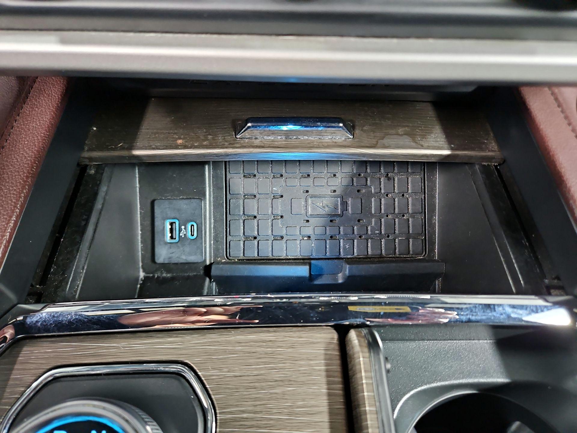 Thumbnail: 2023 Ford Expedition - 19