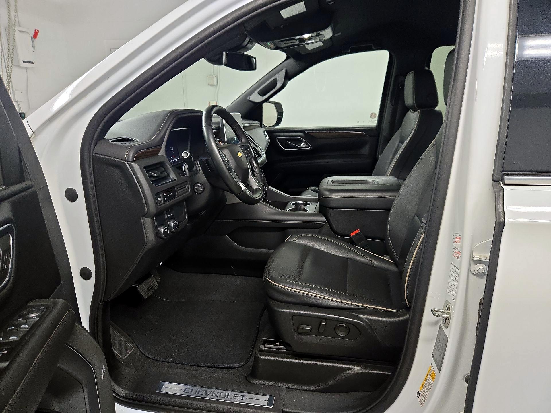 Thumbnail: 2023 Chevrolet Suburban - 11