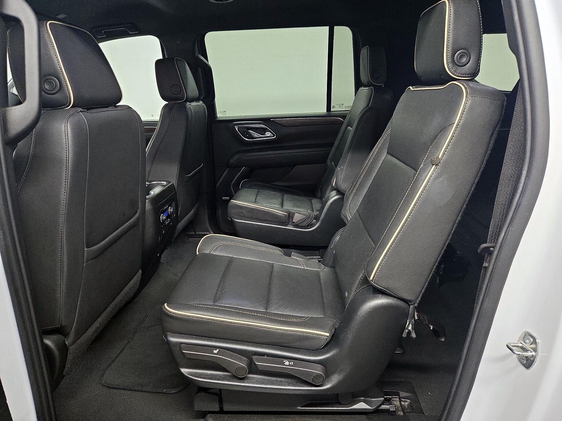 Thumbnail: 2023 Chevrolet Suburban - 20