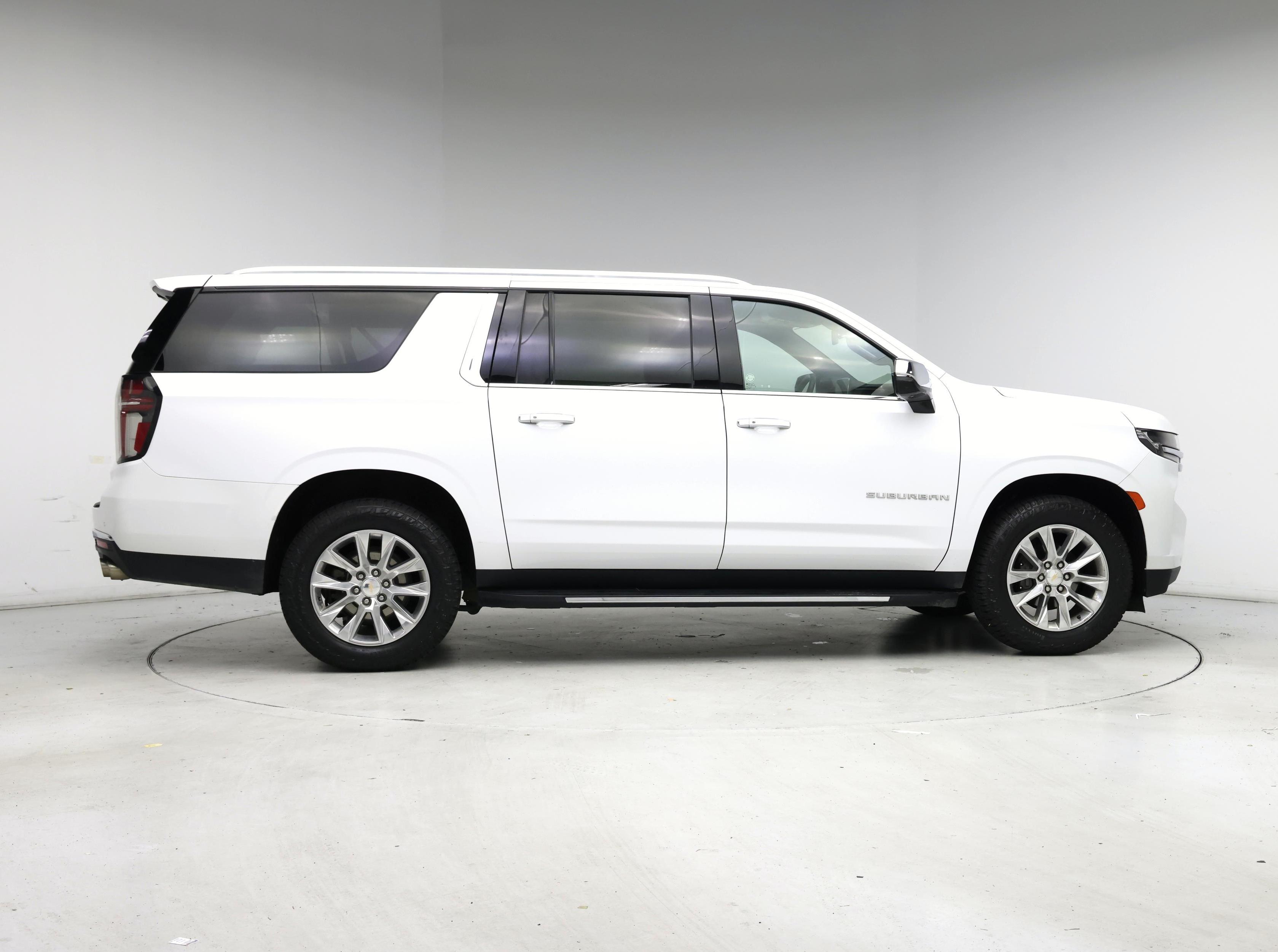 Thumbnail: 2023 Chevrolet Suburban - 7