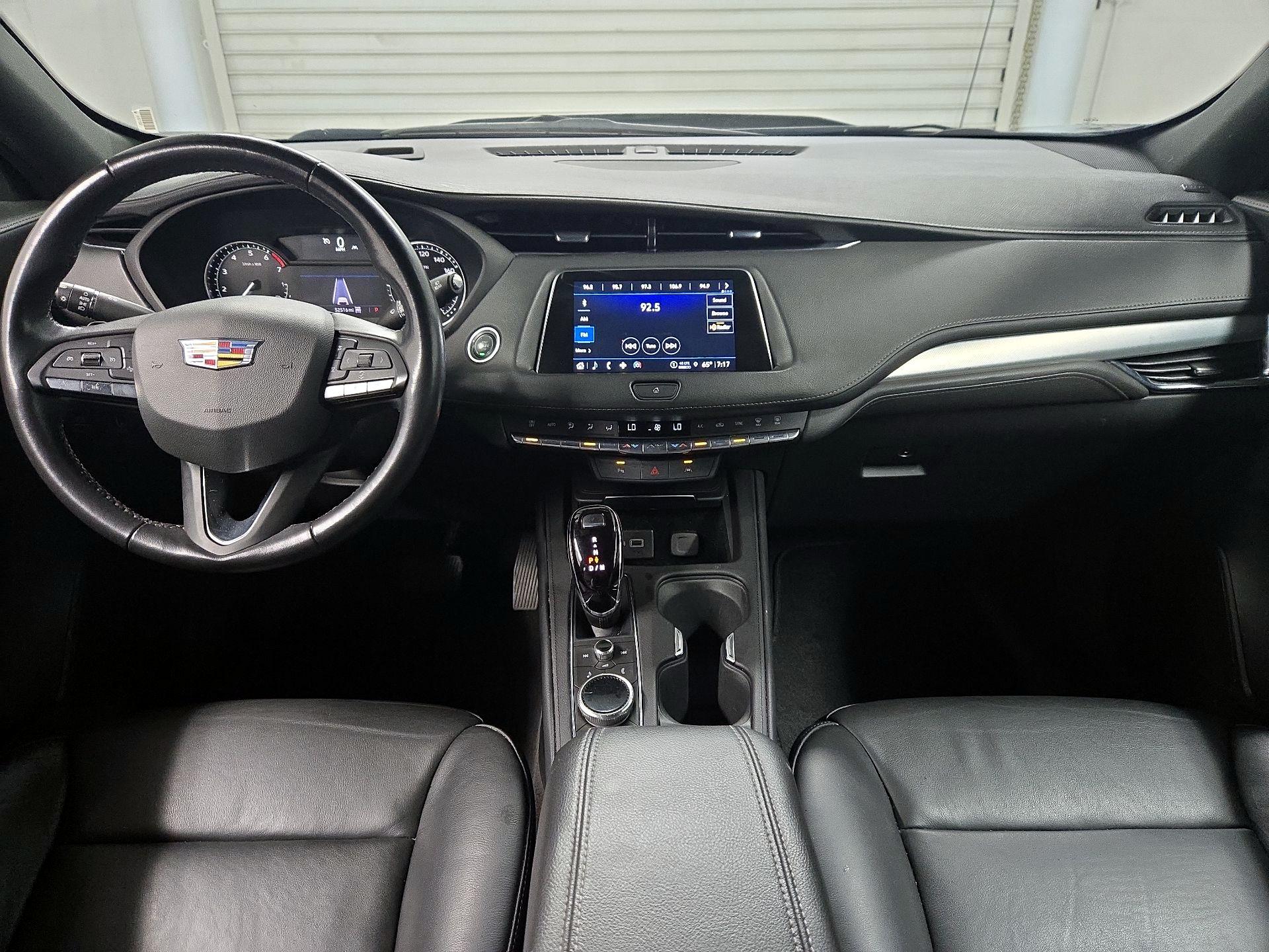 Thumbnail: 2023 Cadillac XT4 - 9