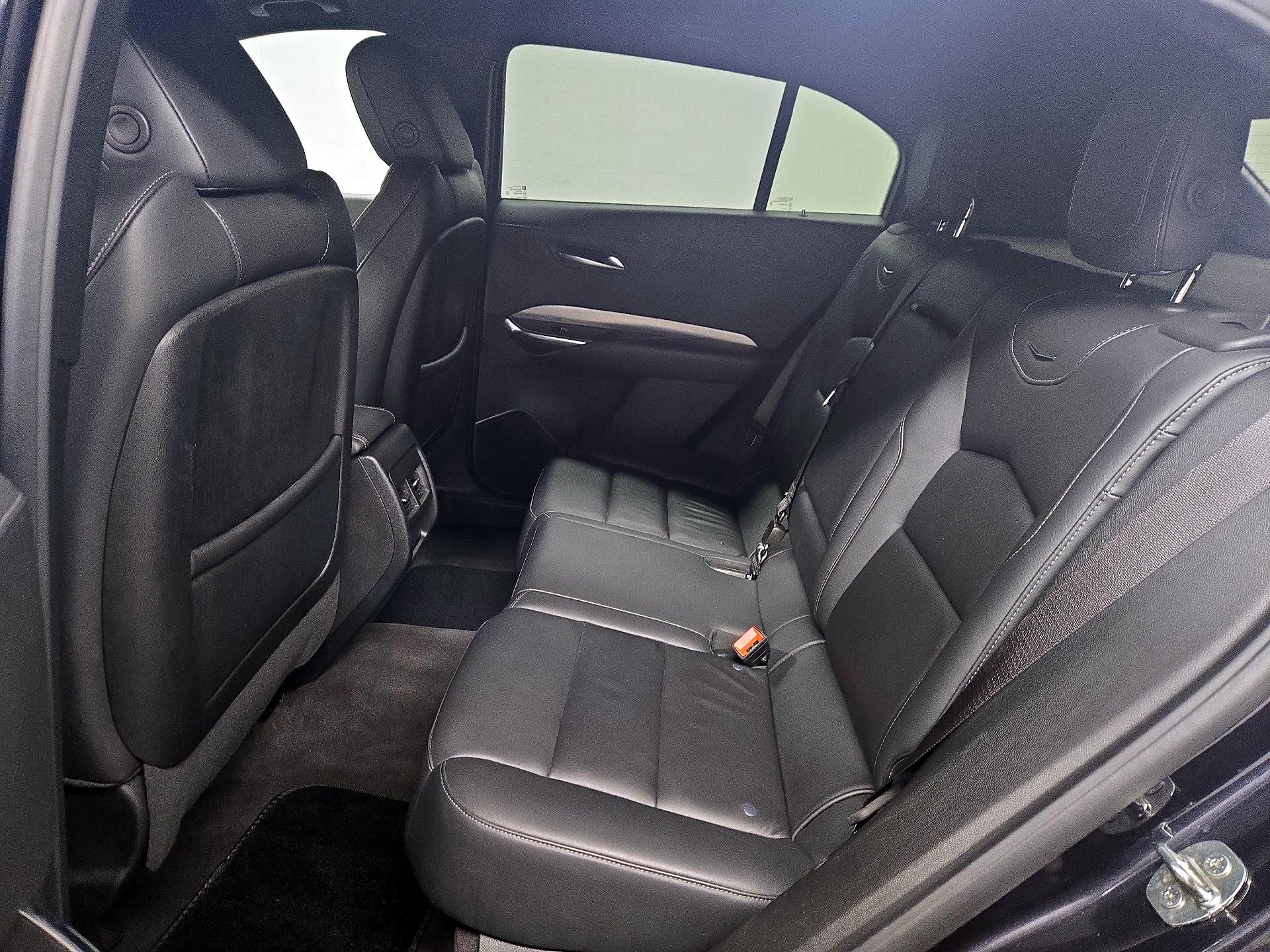 Thumbnail: 2023 Cadillac XT4 - 19