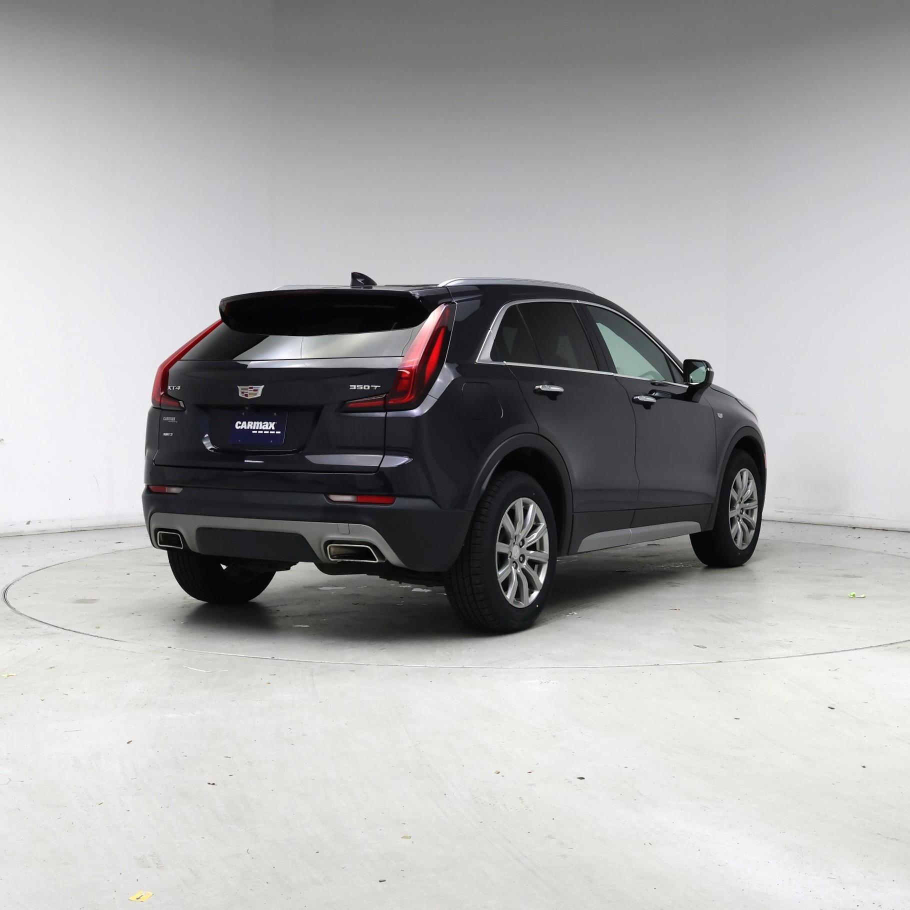 Thumbnail: 2023 Cadillac XT4 - 8
