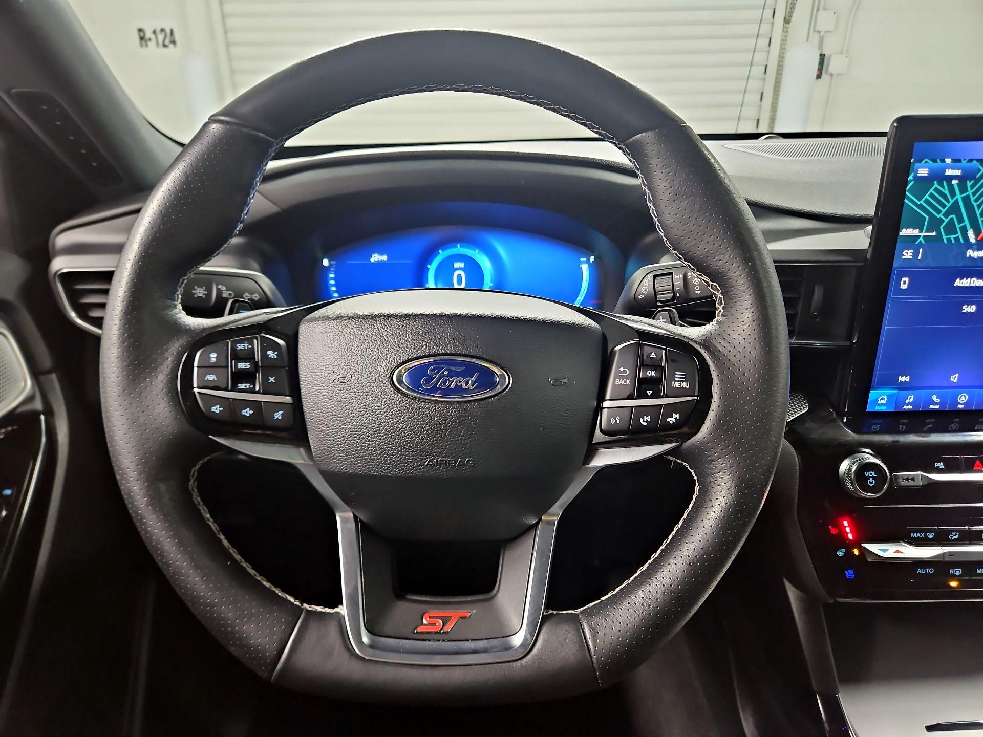 Thumbnail: 2022 Ford Explorer - 10