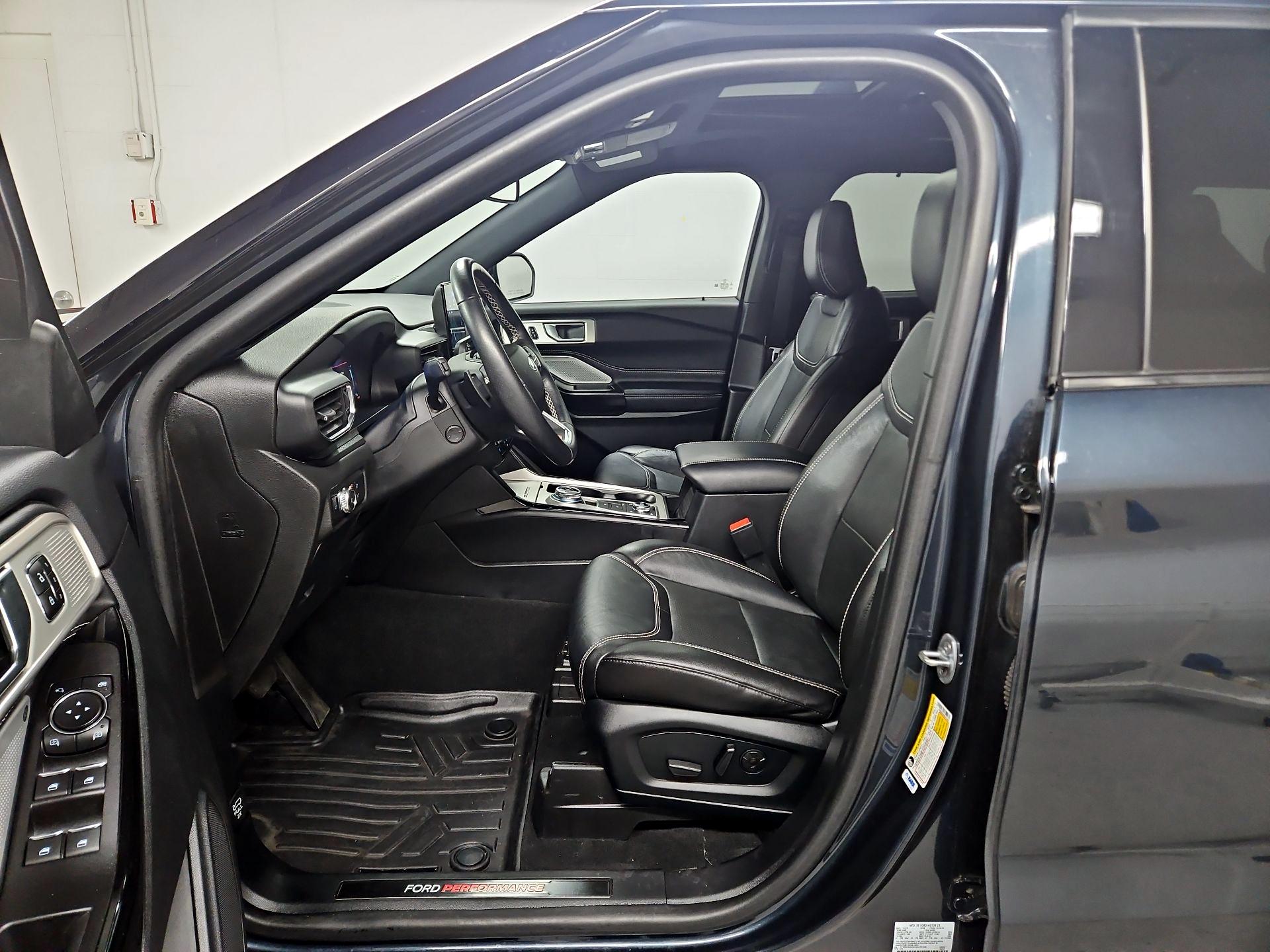 Thumbnail: 2022 Ford Explorer - 11