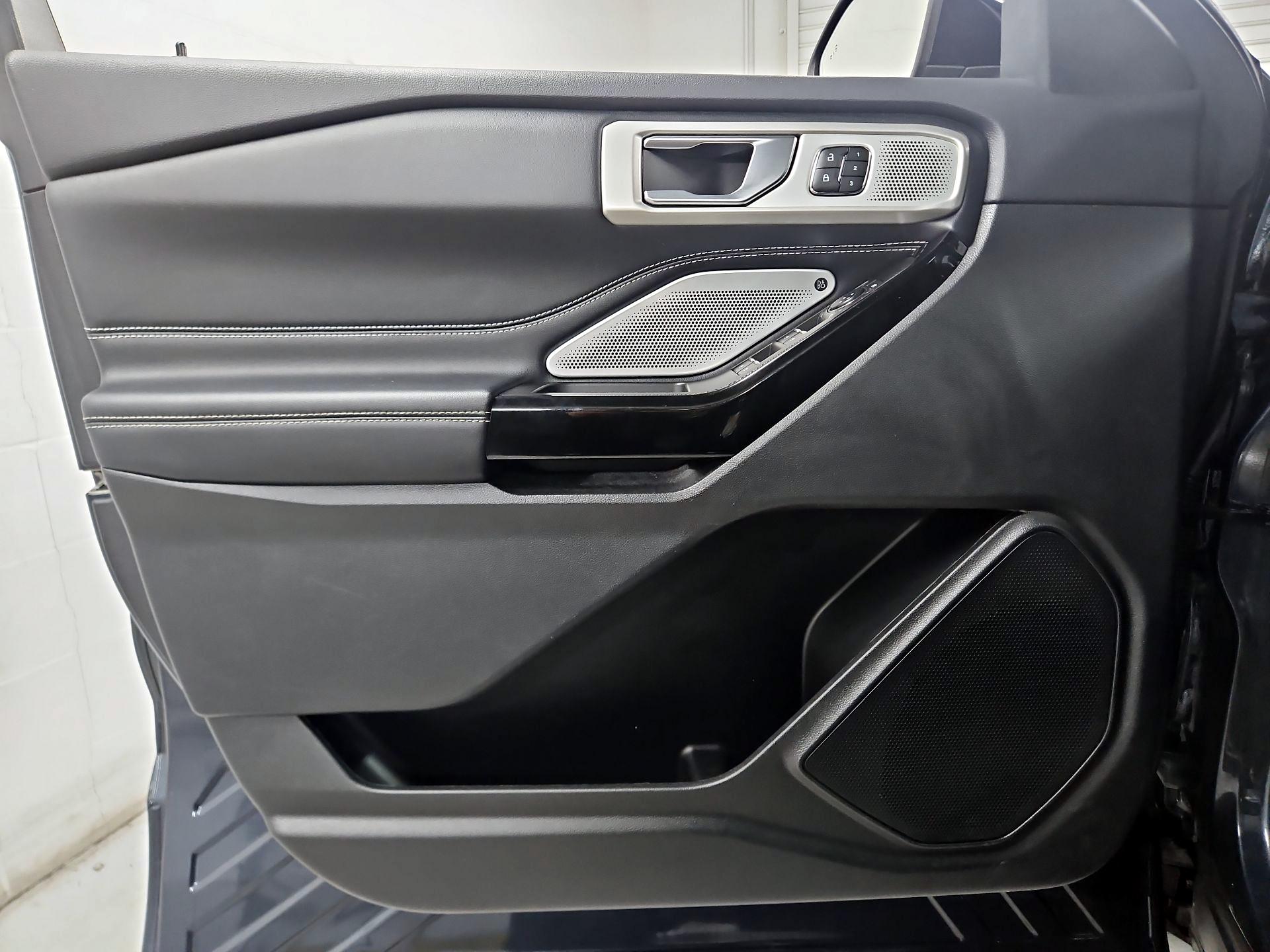 Thumbnail: 2022 Ford Explorer - 12