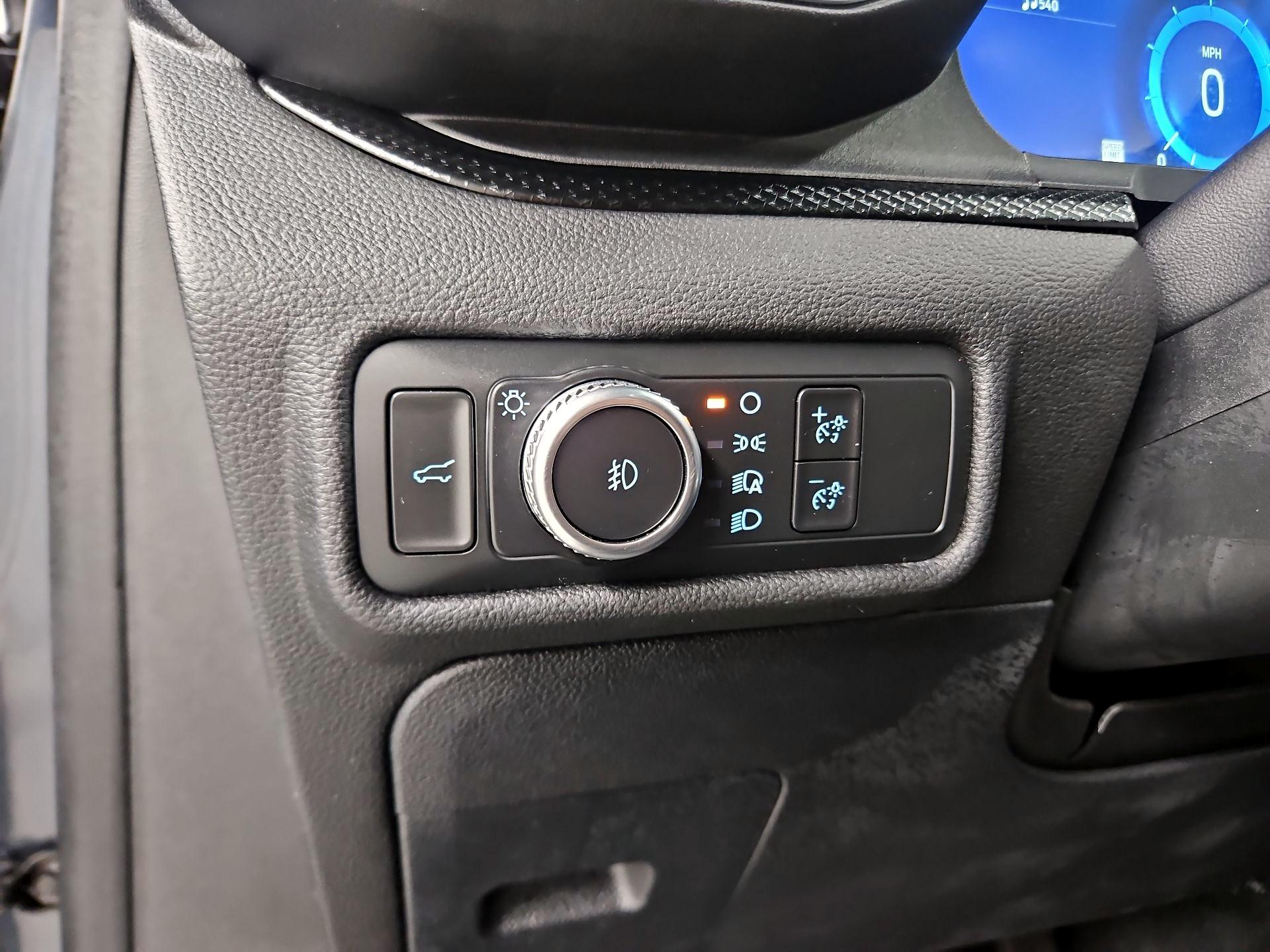 Thumbnail: 2022 Ford Explorer - 13