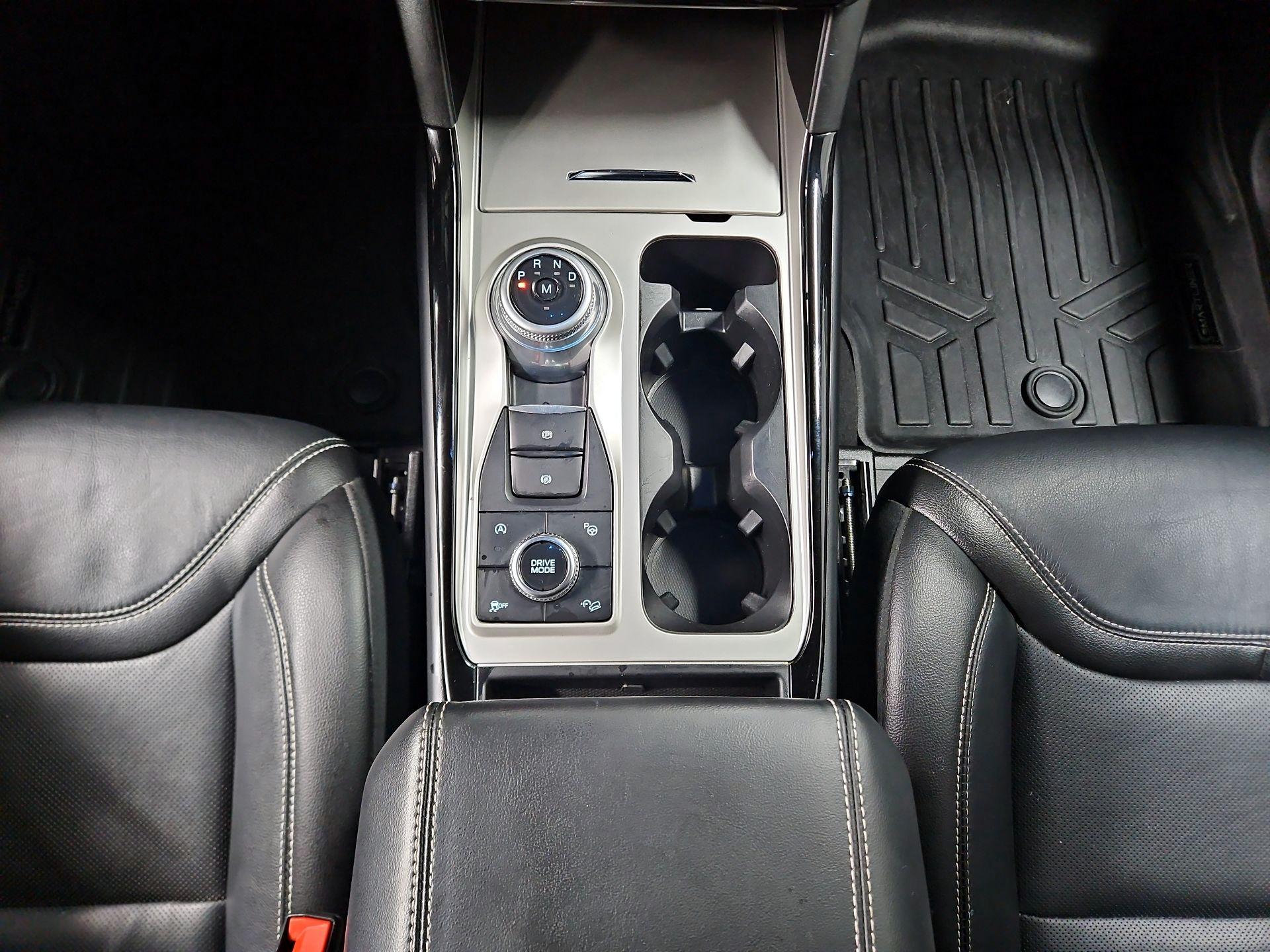 Thumbnail: 2022 Ford Explorer - 18