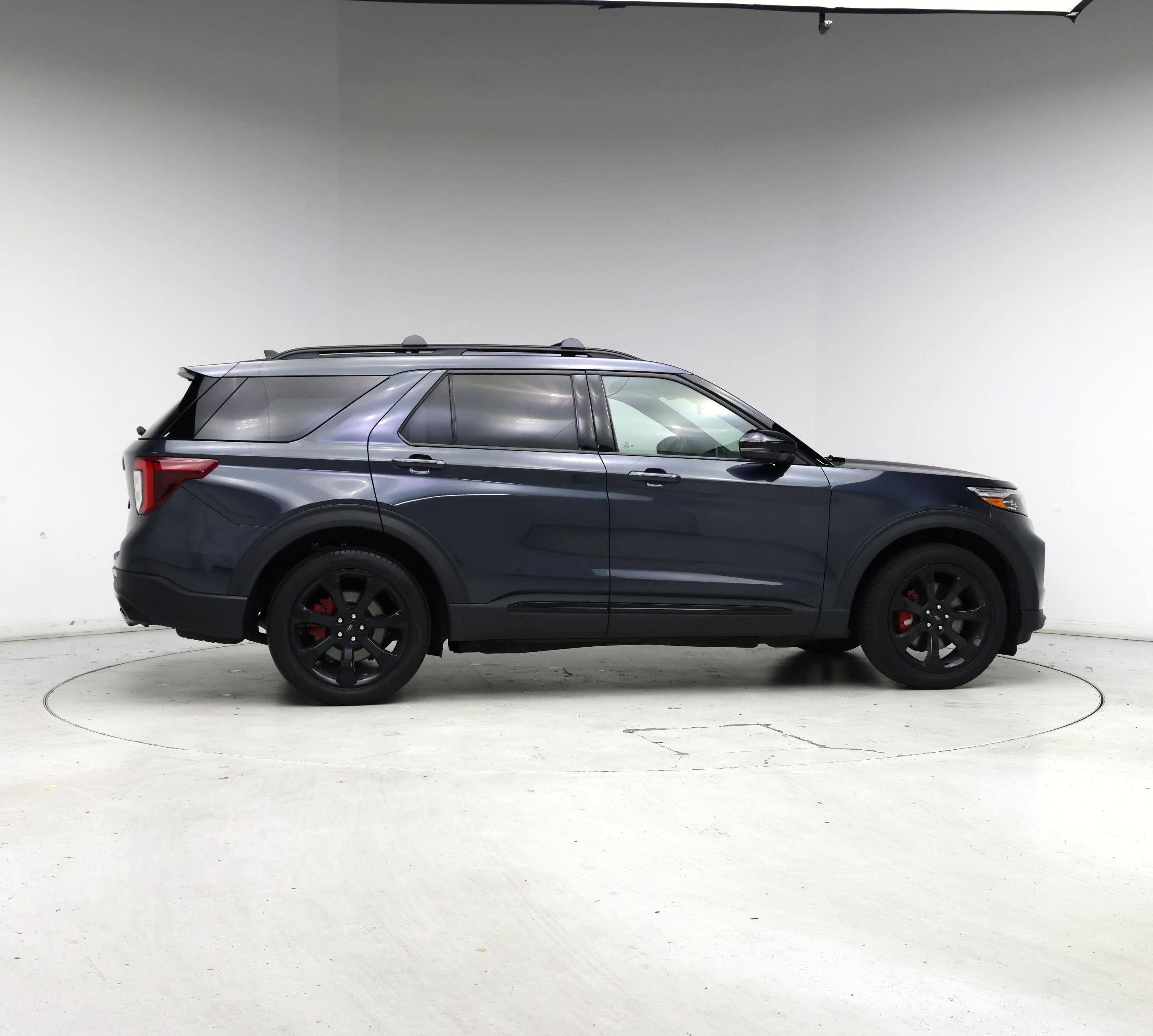 Thumbnail: 2022 Ford Explorer - 7