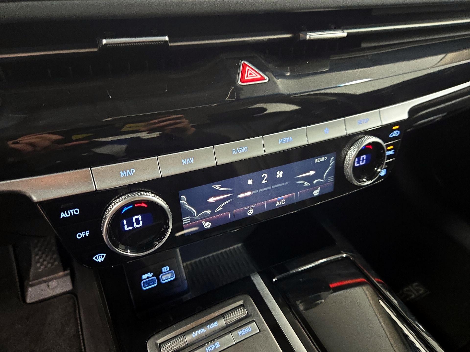 Thumbnail: 2023 Genesis G80 - 17