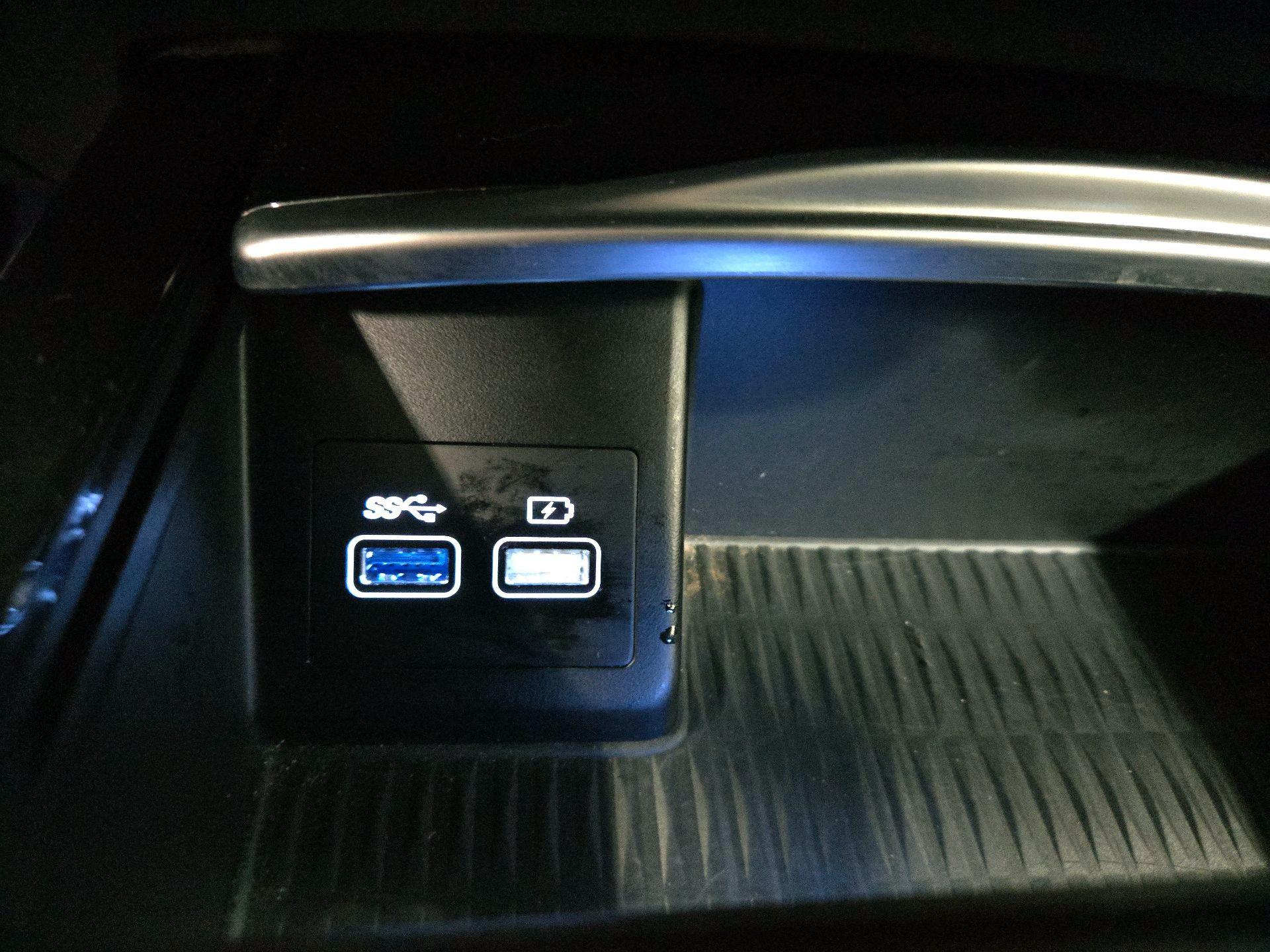 Thumbnail: 2023 Genesis G80 - 19