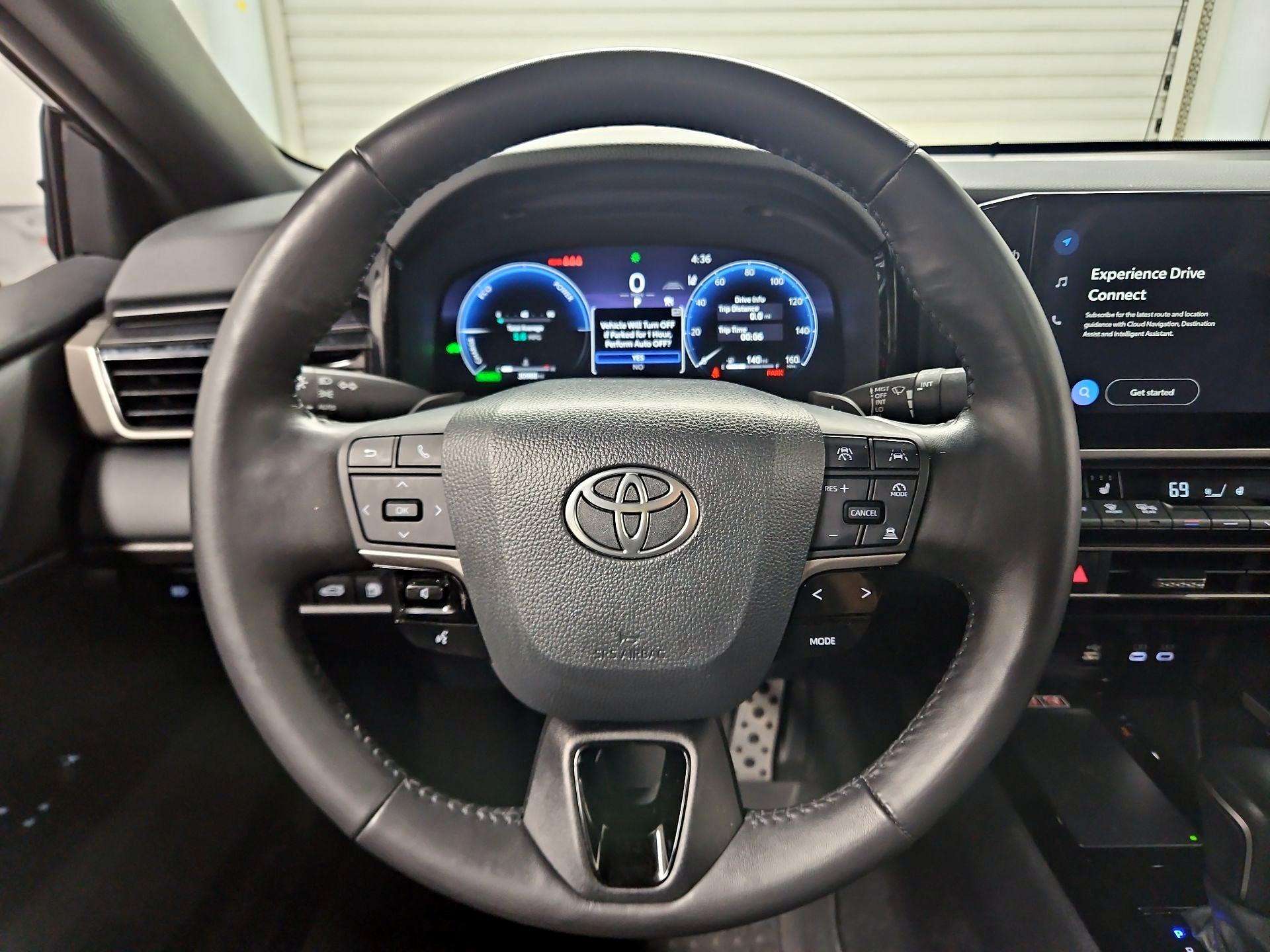 Thumbnail: 2025 Toyota Camry - 10