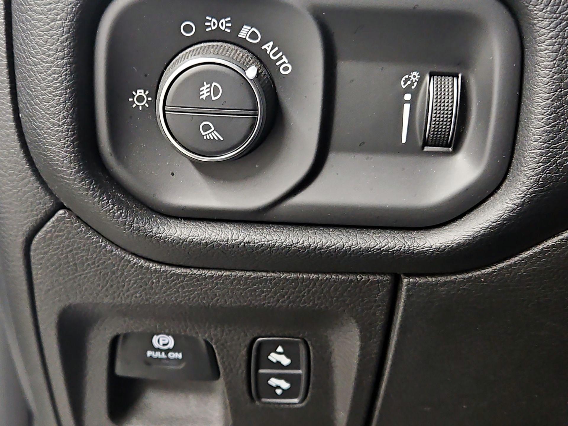 Thumbnail: 2021 RAM 1500 - 13