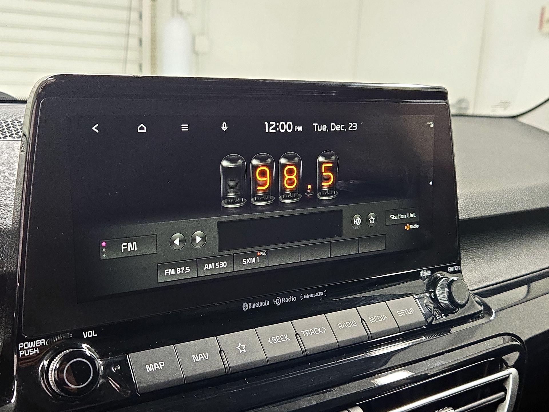 Thumbnail: 2022 Kia Seltos - 16