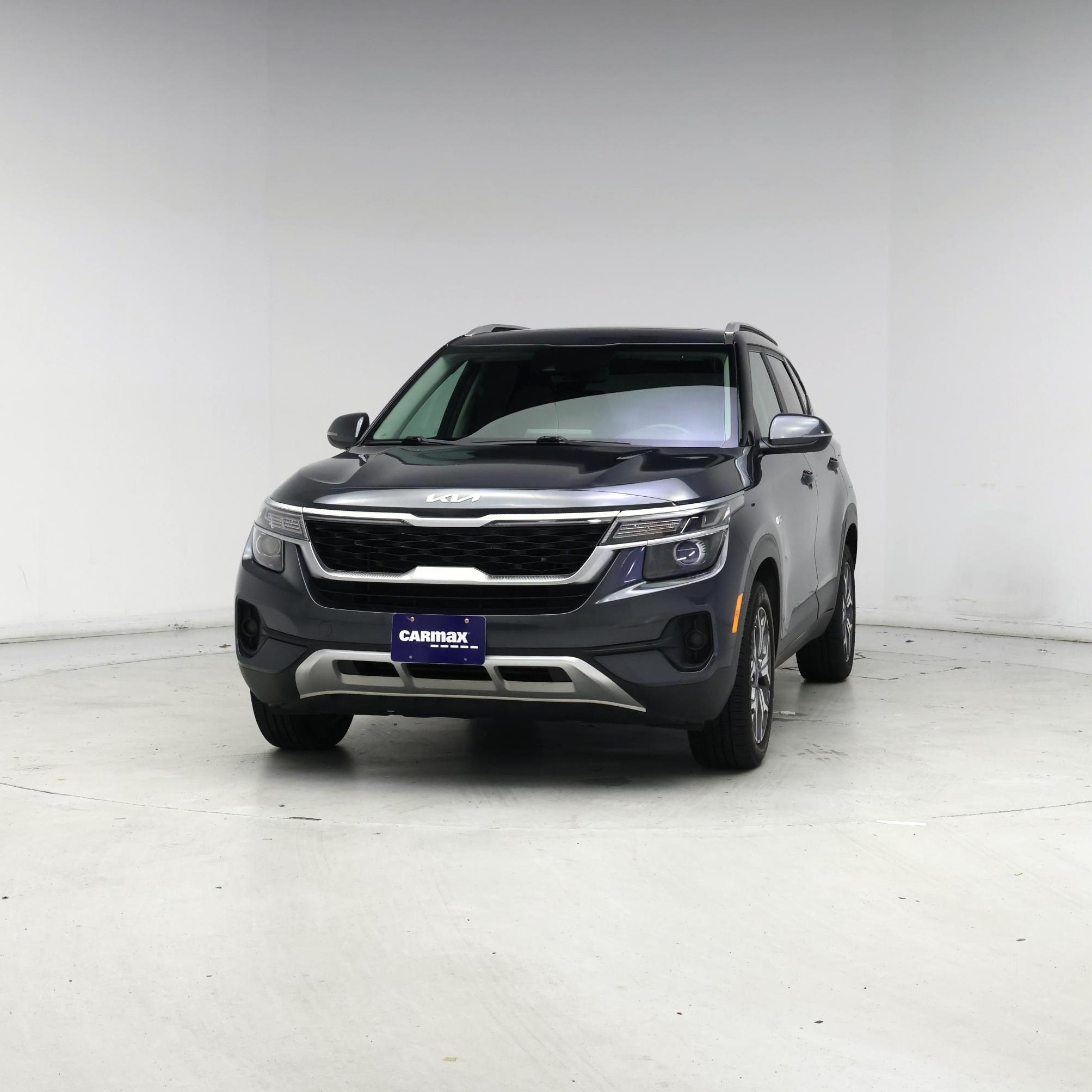 Thumbnail: 2022 Kia Seltos - 4