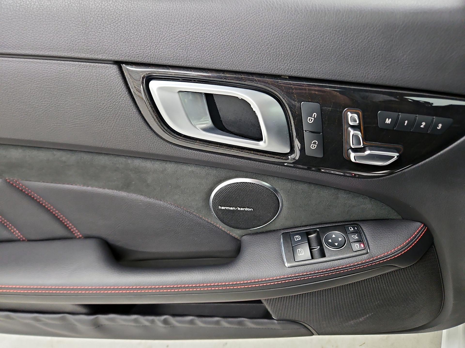 Thumbnail: 2017 Mercedes-Benz SL-Class - 12