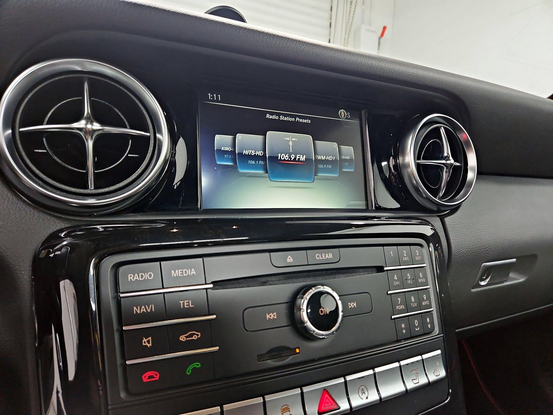 Thumbnail: 2017 Mercedes-Benz SL-Class - 16