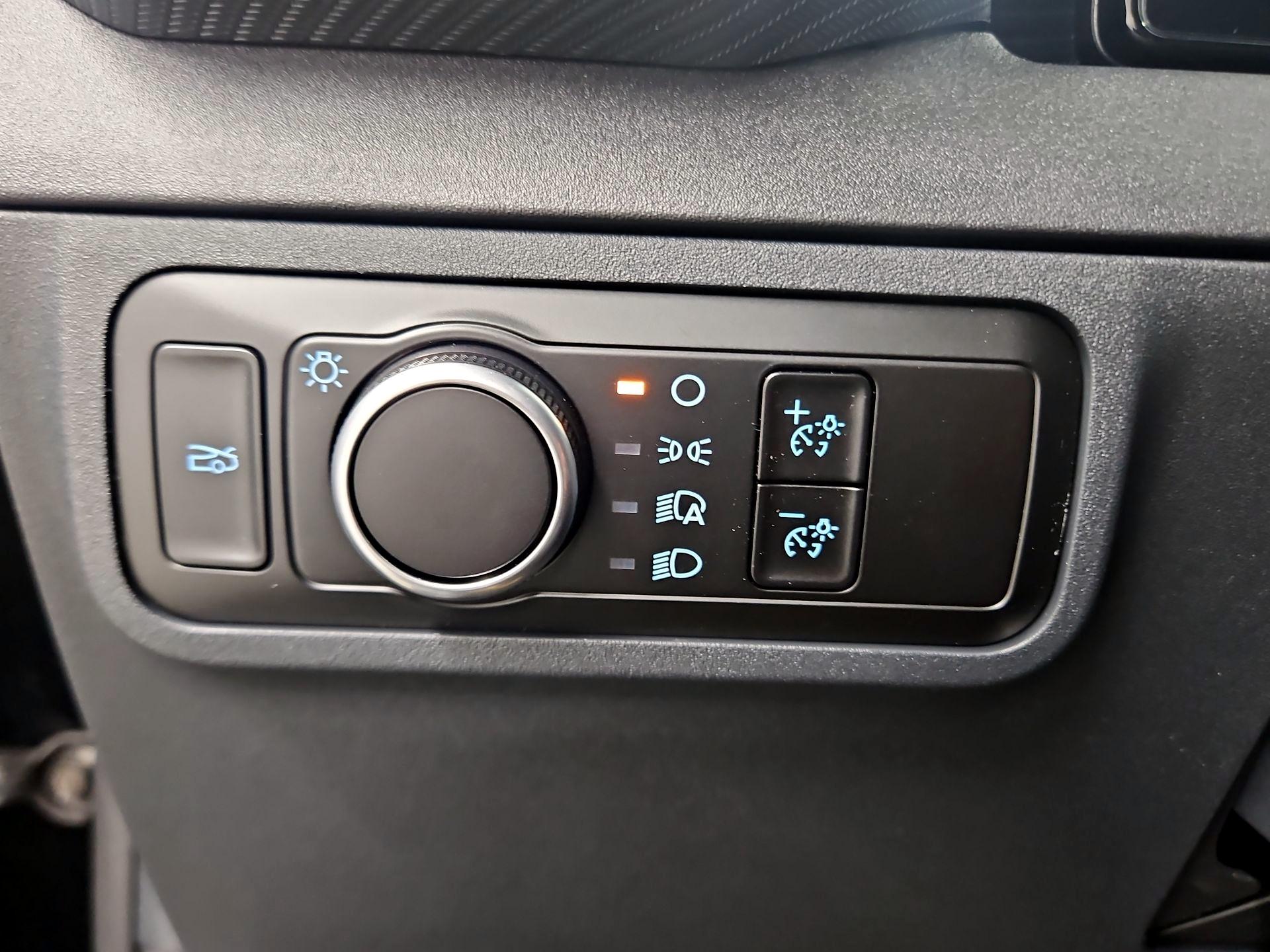 Thumbnail: 2025 Ford Mustang - 13