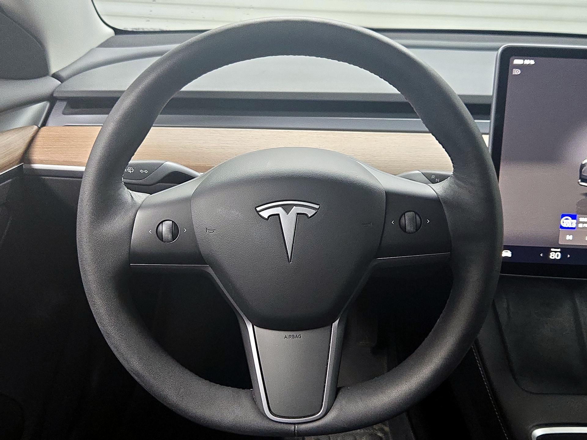 Thumbnail: 2022 Tesla Model 3 - 10