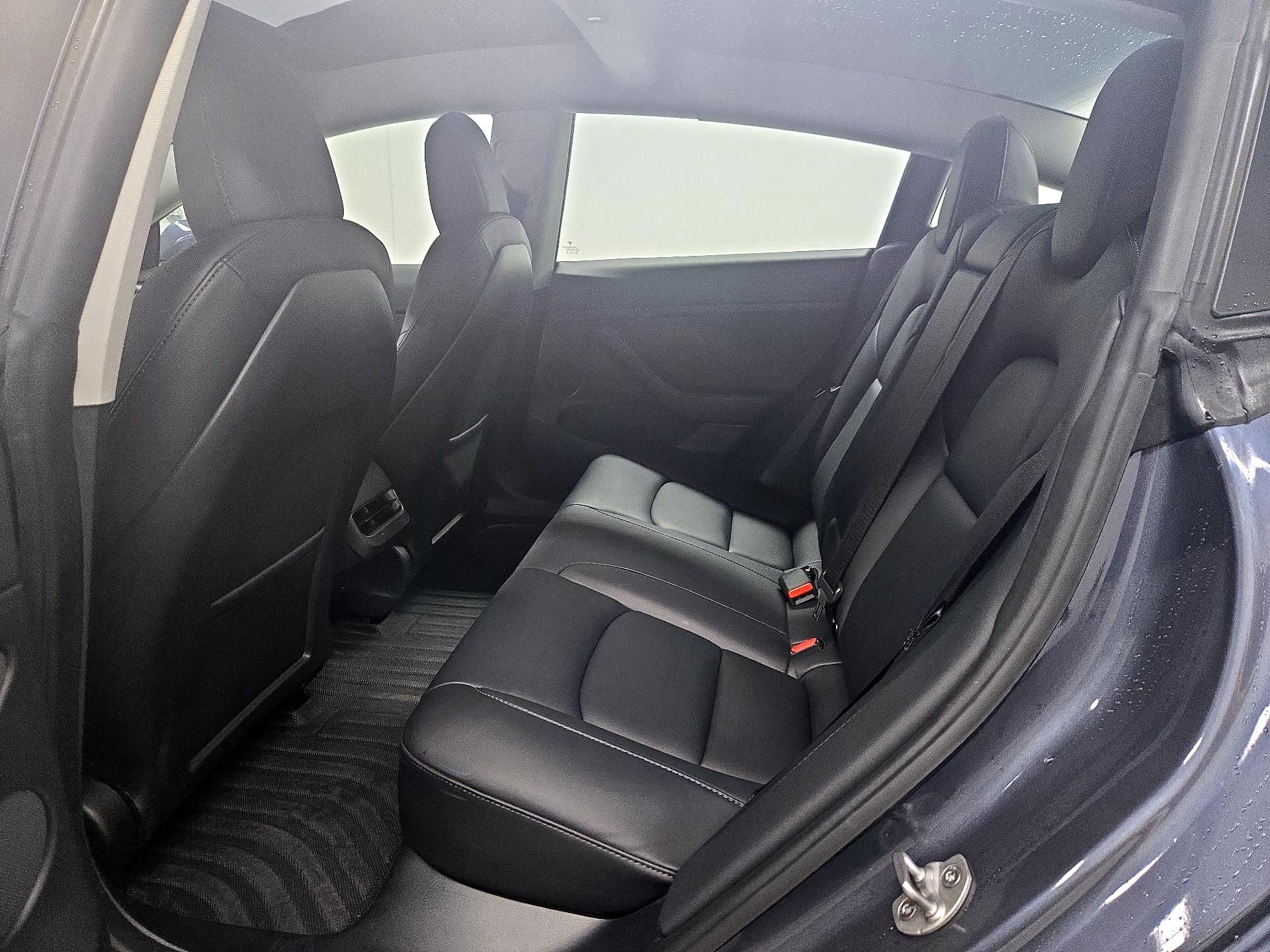 Thumbnail: 2022 Tesla Model 3 - 20